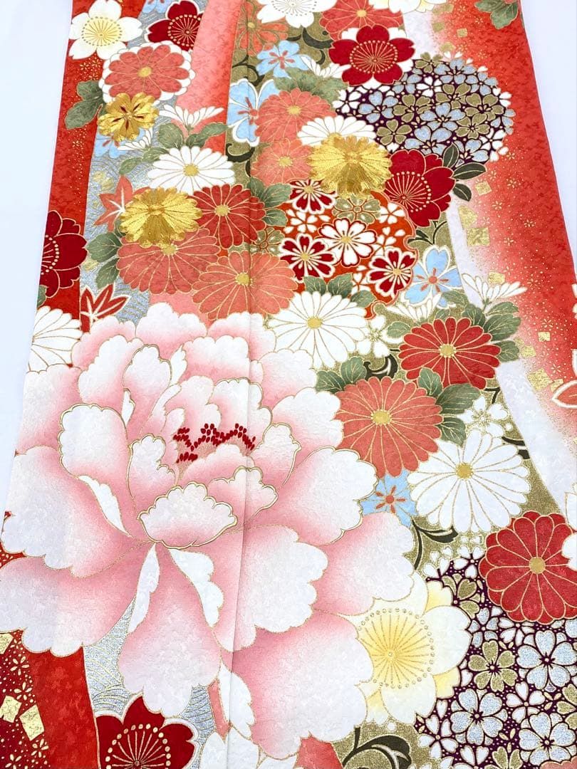 トラベル Watch 振袖 豪華 金駒 金彩 紋意匠 身丈161cm パールトーン 