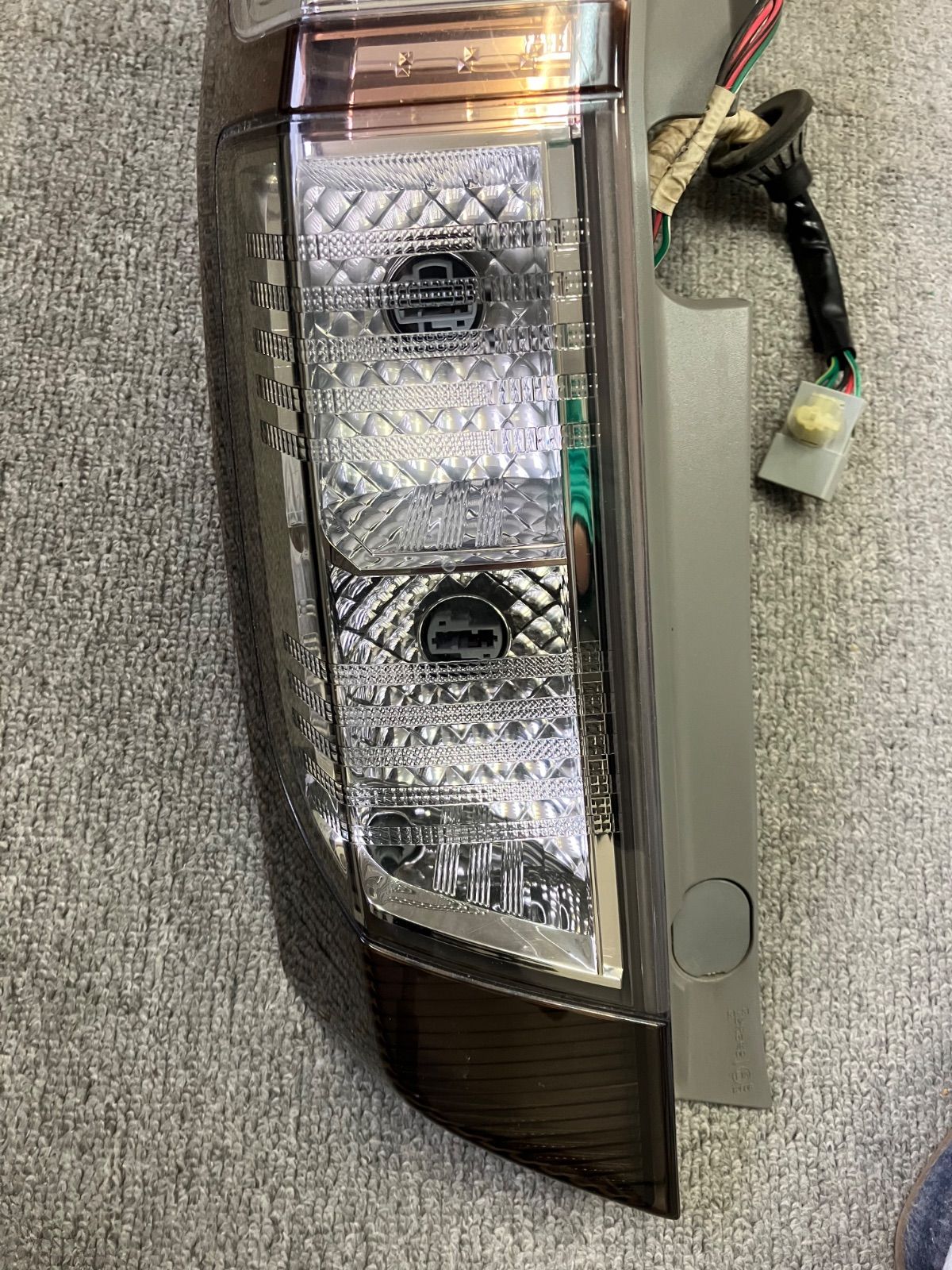 ホンダ ストリーム RN6 RN7 RN8 RN9 後期型 テールランプ 左 助手席側 