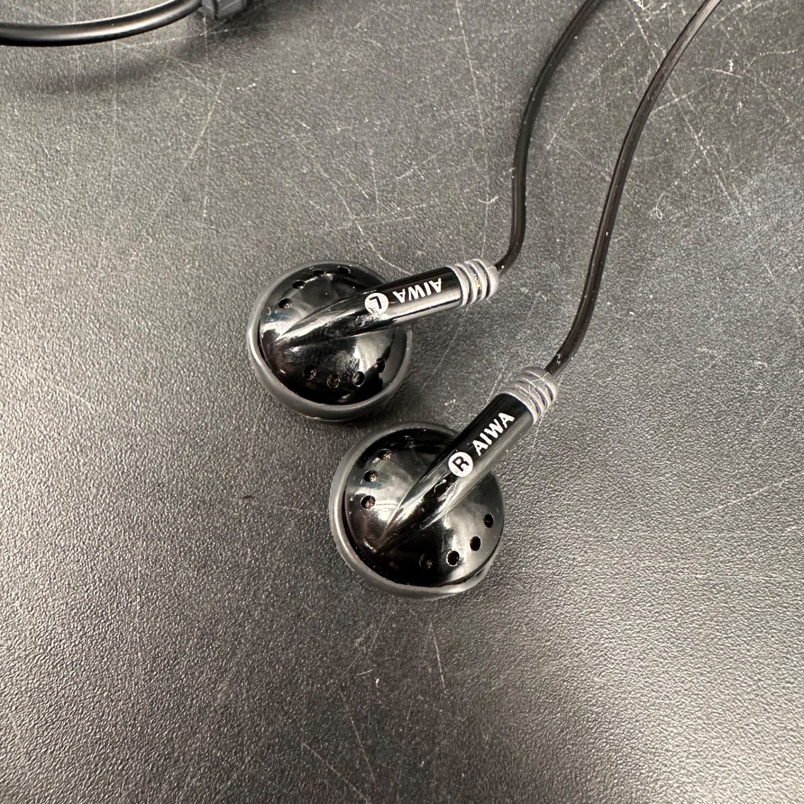 希少 レトロ AIWA ステレオインナーヘッドホン COLOGNE コロン HP-V66