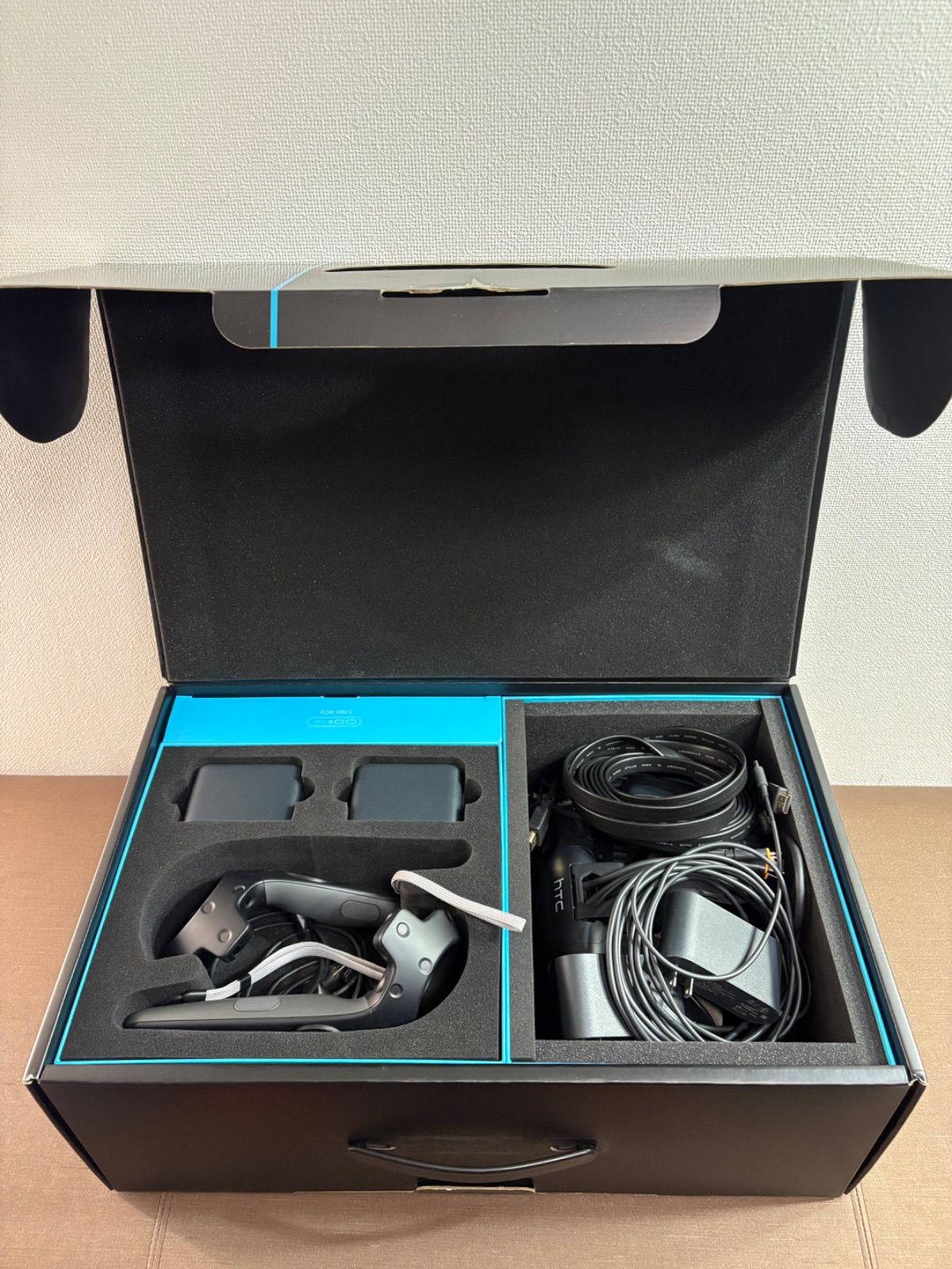 HTC VIVE 初代 フルセット VR ヘッドマウント | ヤマダウェブコム