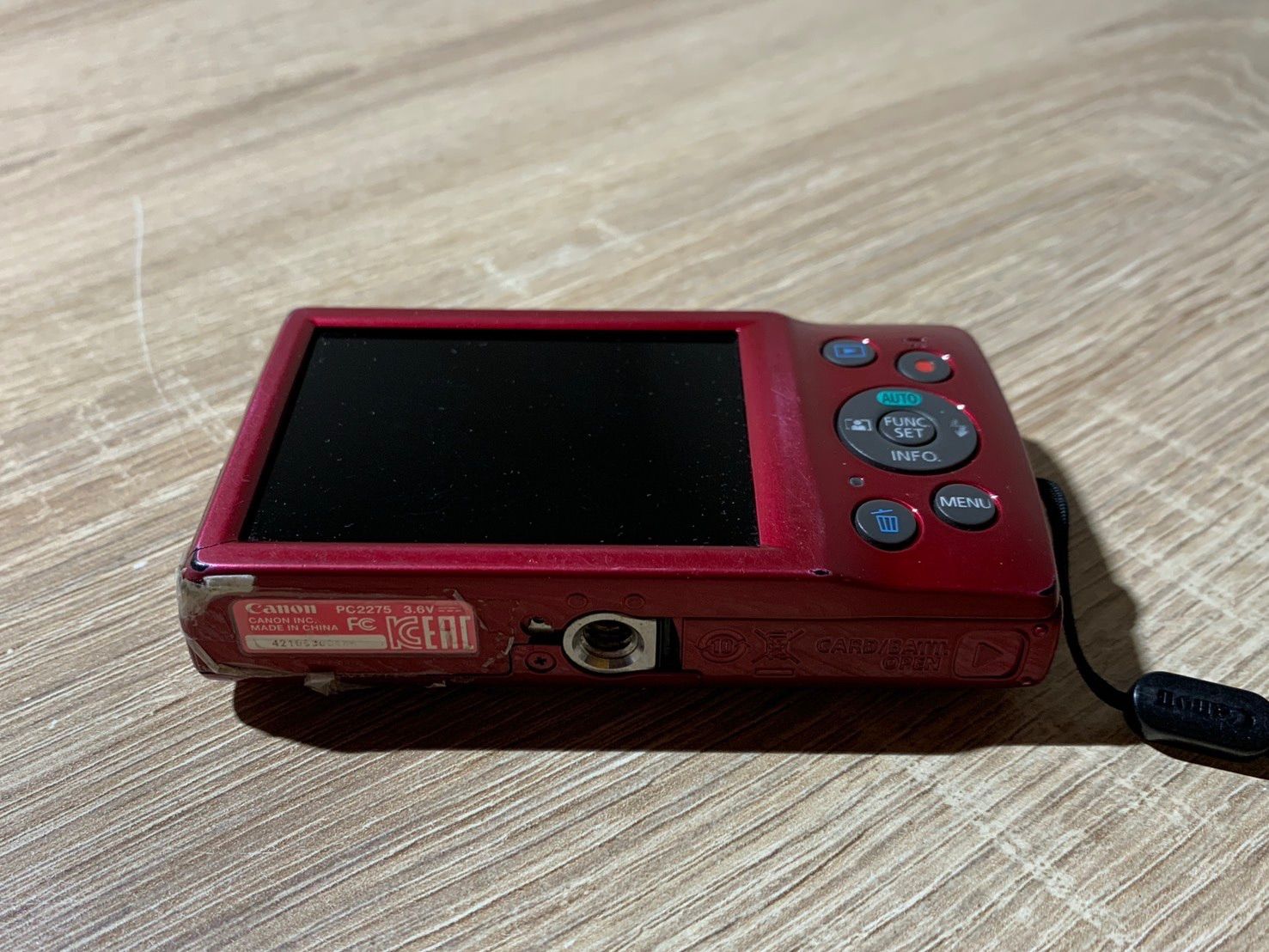【ジャンク品】Canon IXY180 PC2275 レッド Excellent+++++Canon IXY 180 Compact Digital Camera Red English OK