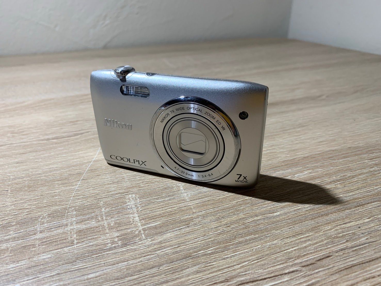 9775 Nikon COOLPIX S3500 シルバー デジカメ ジャンク品【ネ】 - メルカリ