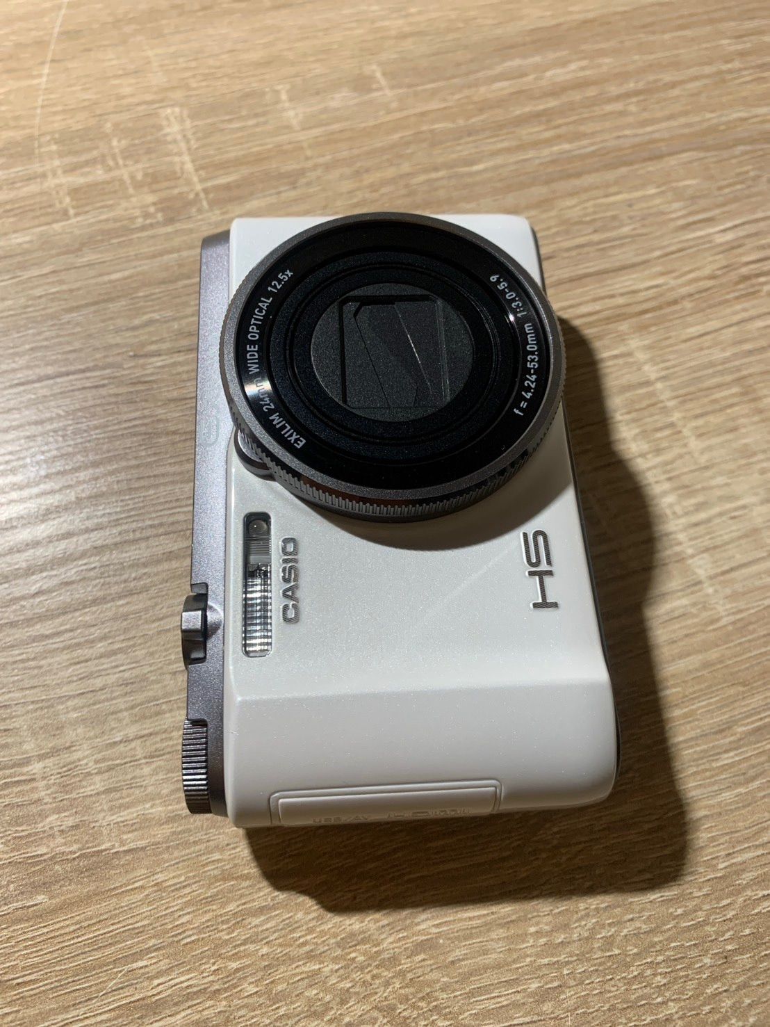 ファッションの CASIO EXILIM EX-ZR1100 ホワイト 自撮り ※完全