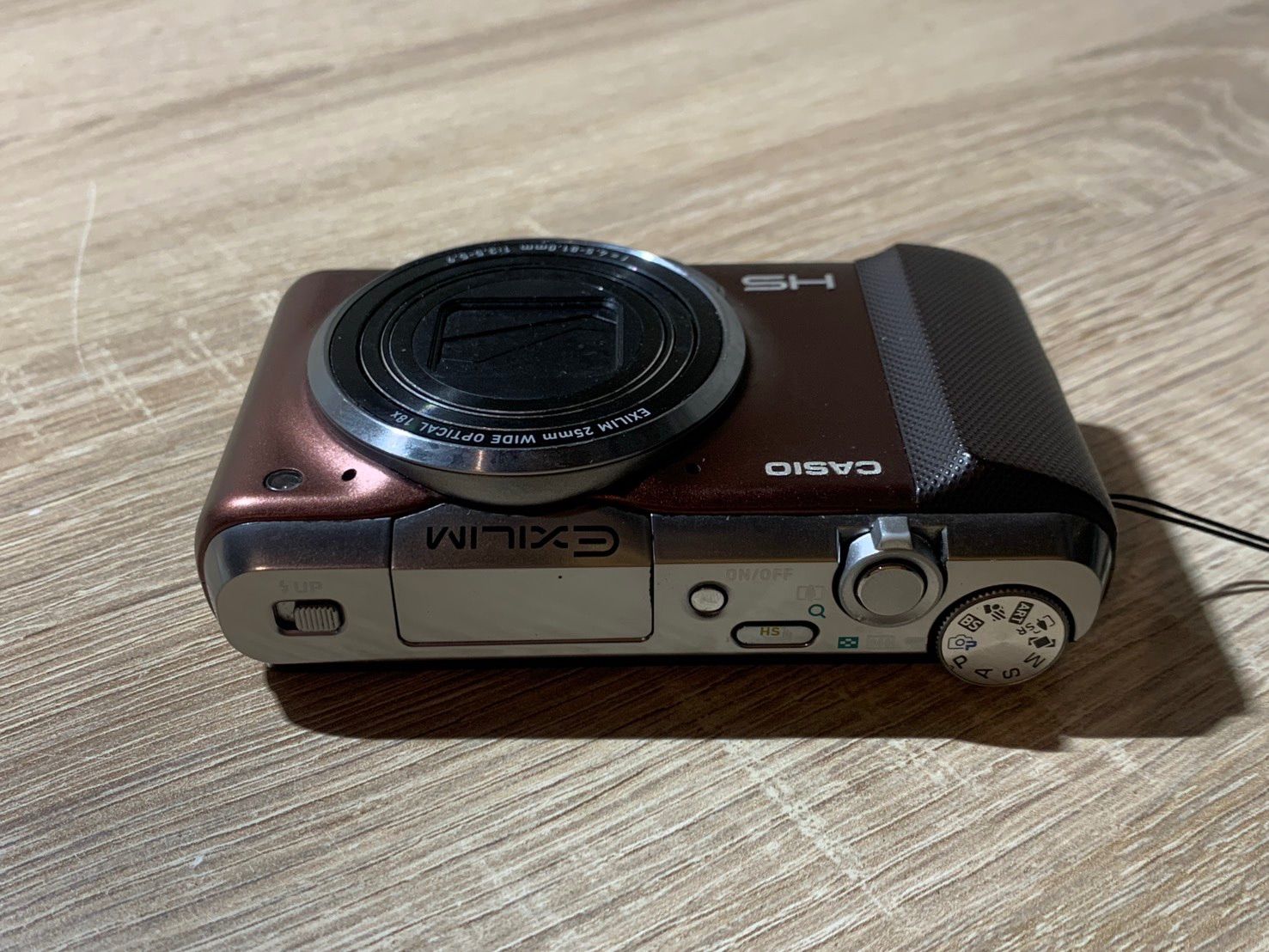 1081 CASIO EXILIM EX-ZR400デジタルカメラ ジャンク Casio Exilim EX-ZR400 ZR400 digital camera W. 12.5x Zoom Lens