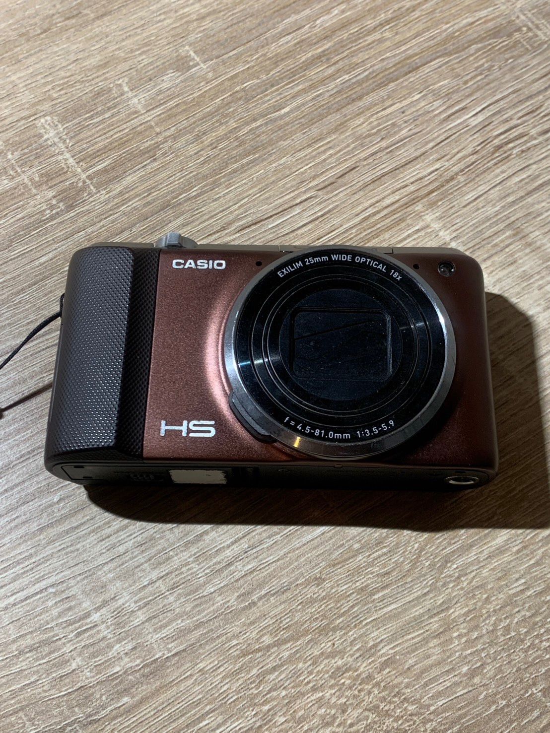 CASIO EXILIM EX-Z400BK コンパクトデジタルカメラ ブラウン カシオ、動画を合成できるデジカメ「EX-Z400」 - 価格.com