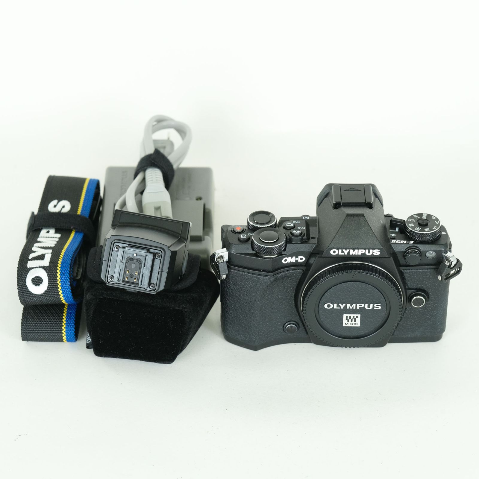 OM-D E-M5 Mark III ボディー ブラック シャッター数3427 OM-D E-M5 Mark III ボディー ブラック シャッター数3427