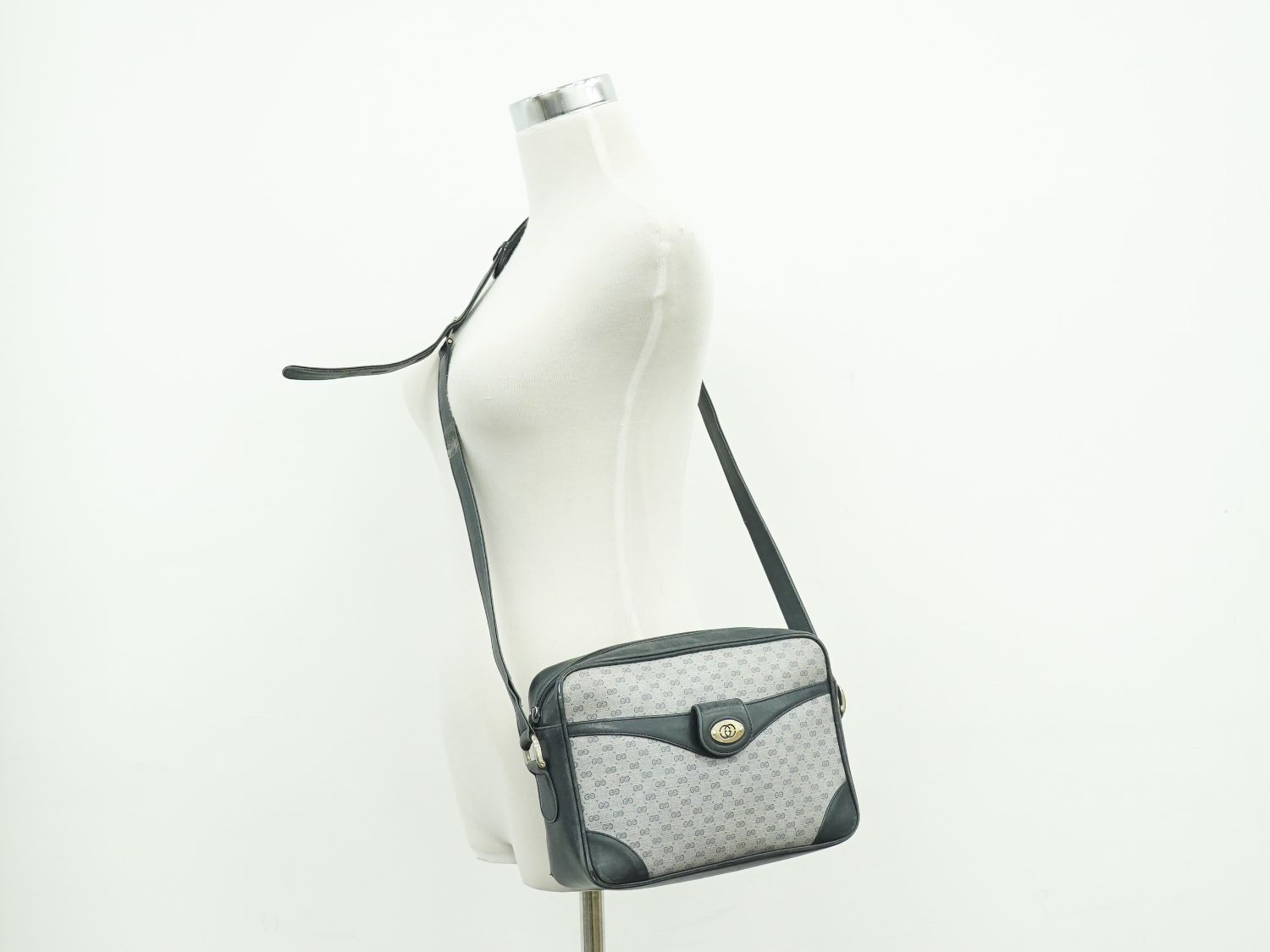 本物 グッチ GUCCI オールドグッチ マイクロGG ショルダーバッグ ポシェット PVC グレー ネイビー バッグ 中古・ 本物 グッチ GUCCI オールドグッチ マイクロGG ショルダーバッグ