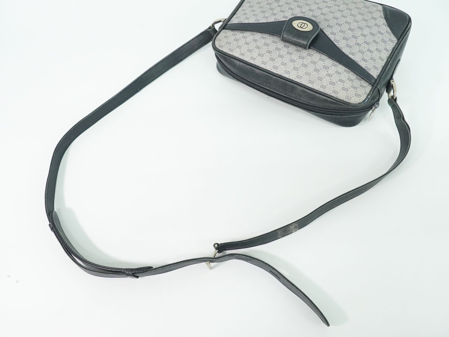 本物 グッチ GUCCI オールドグッチ マイクロGG ショルダーバッグ ポシェット PVC グレー ネイビー バッグ 中古・ 本物 グッチ GUCCI オールドグッチ マイクロGG ショルダーバッグ
