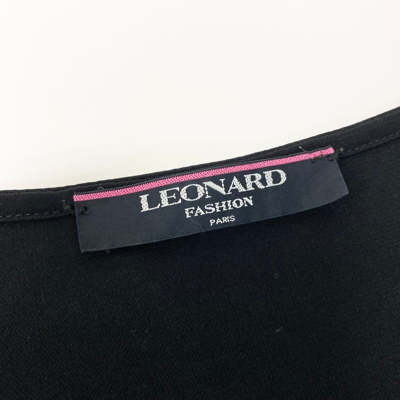 48ⅾ15 LEONARD FASHION レオナール ノースリーブカットソー カンカン素材 薄手 トップス サイズL 無地 ブラック レディース 女性用u02t 48ⅾ15 LEONARD FASHION レオナール ノースリーブカットソー カンカン