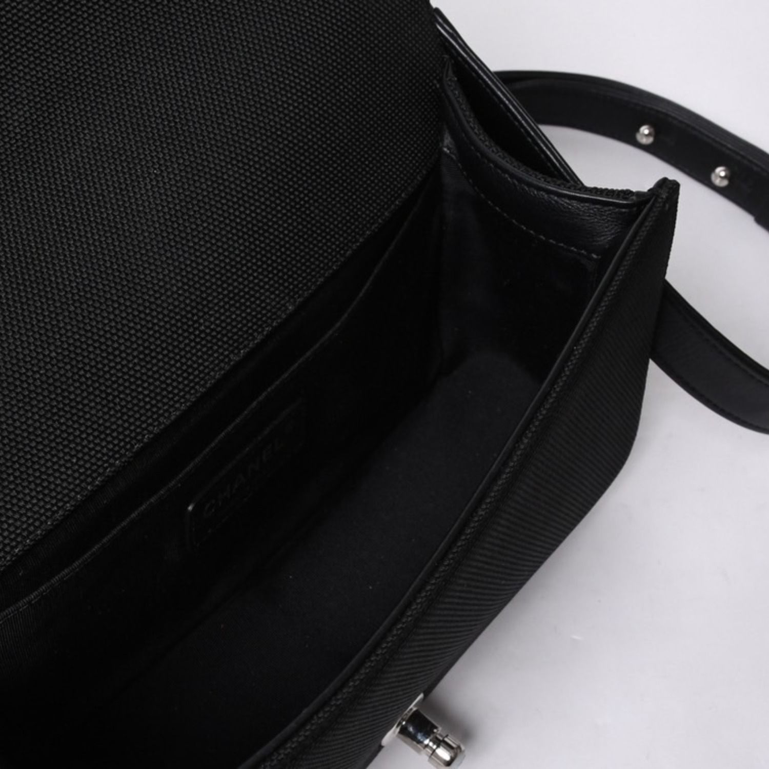新品同様 CHANEL シャネル マトラッセ ボーイシャネル チェーン