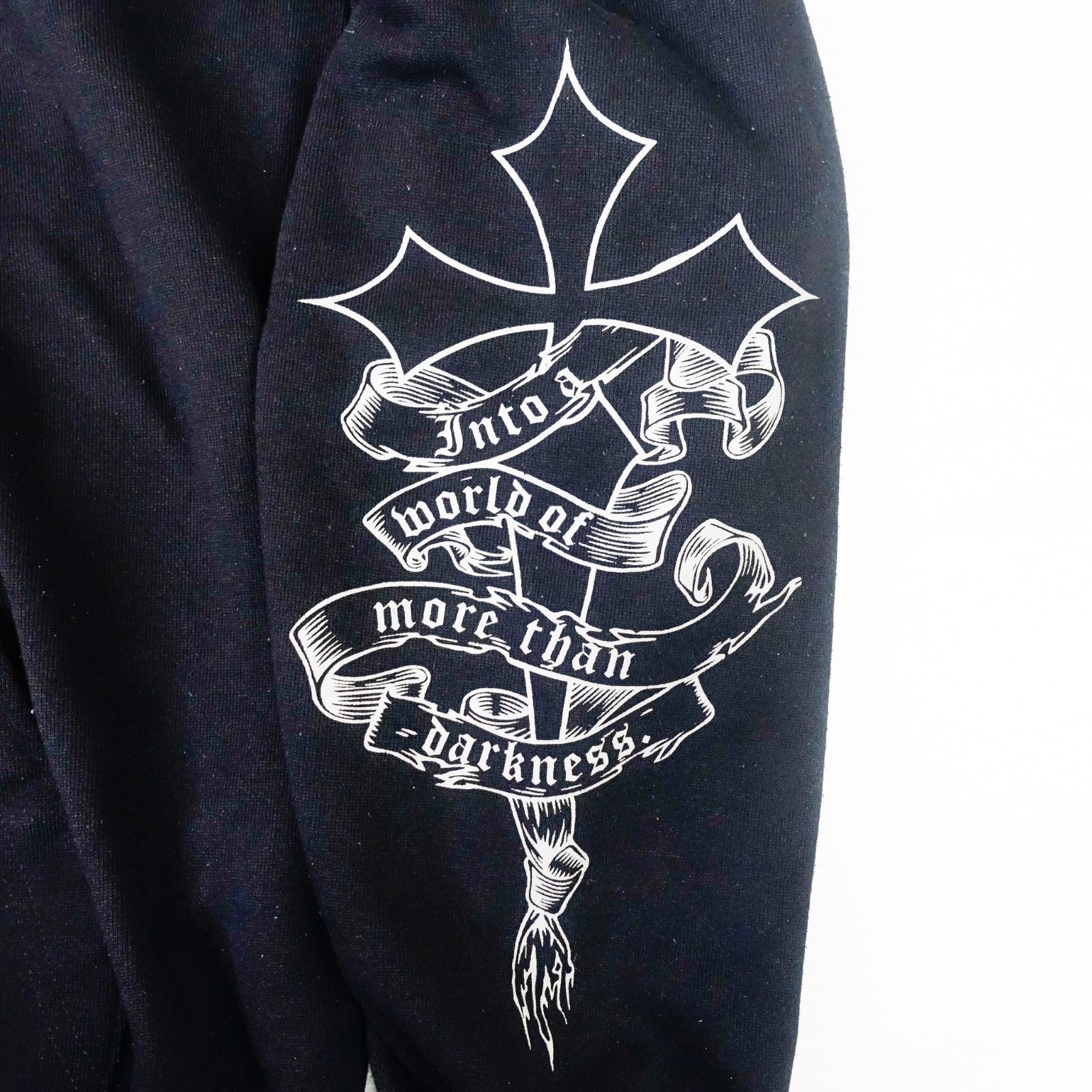 CO5440 REFLEM レフレム クロス刺繍ZIPフーディー ジップアップ