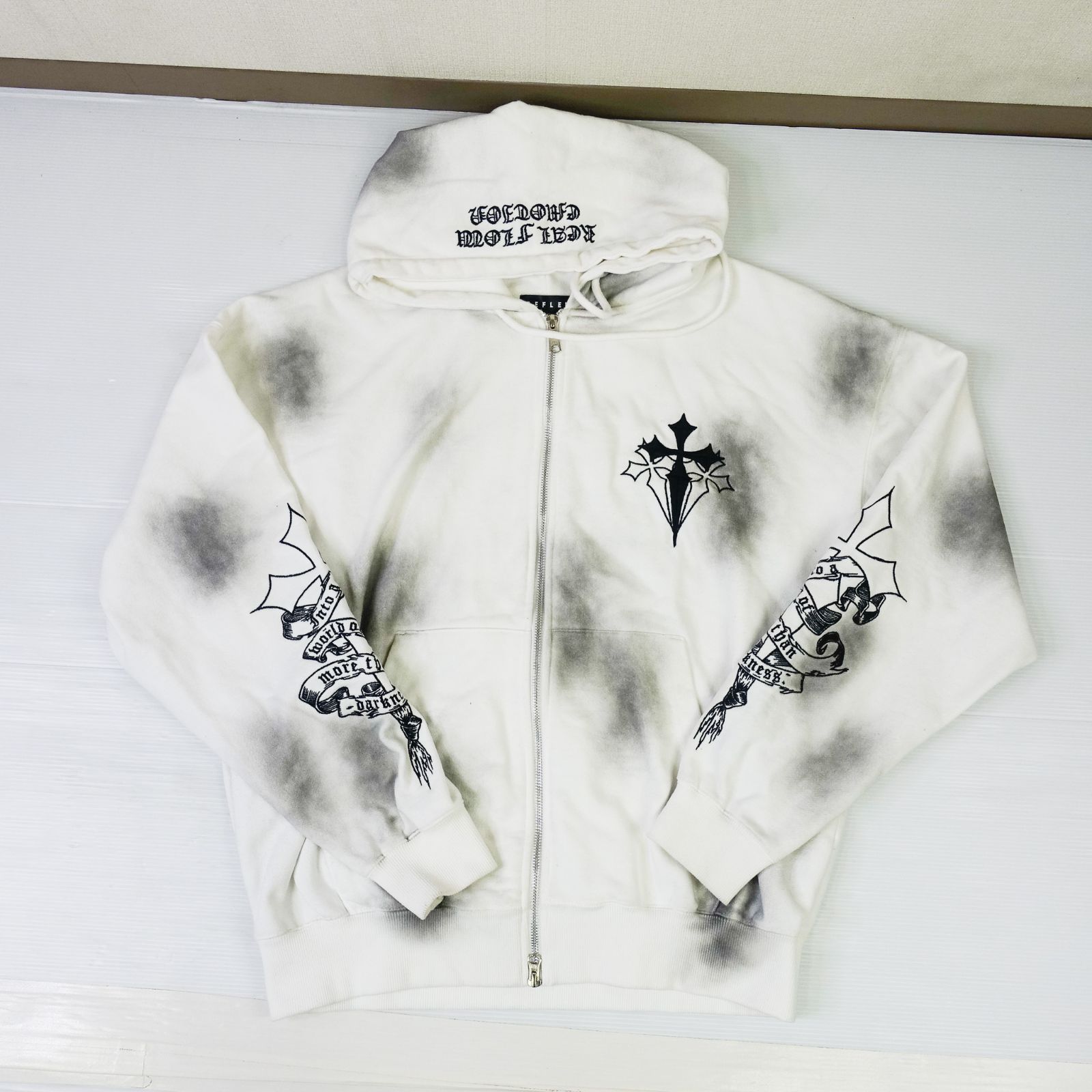 CO5438 REFLEM レフレム クロス刺繍ZIPフーディー ジップアップ