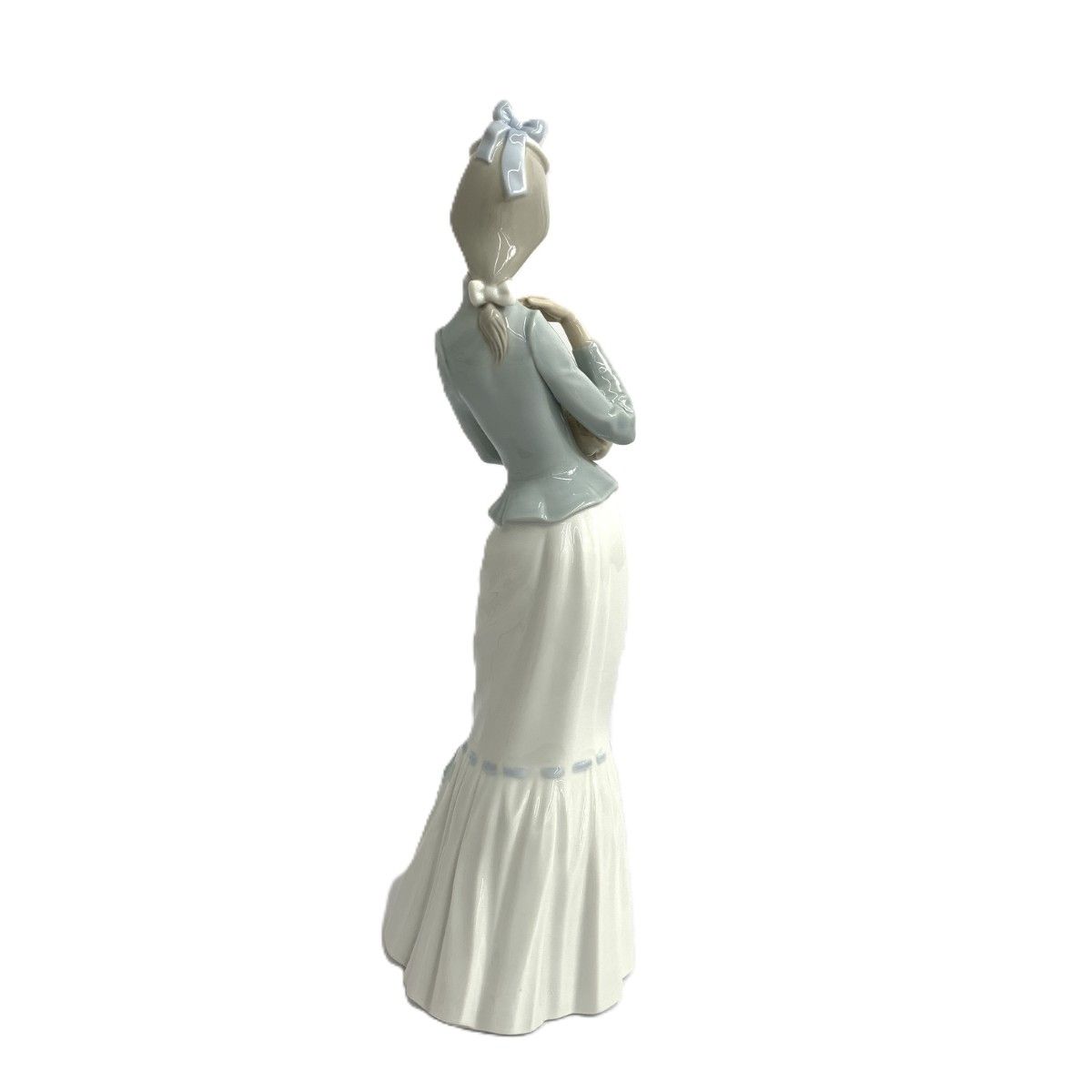 LLADRO リヤドロ フィギュリン/子犬を抱く貴婦人 4893 / 240001163306 