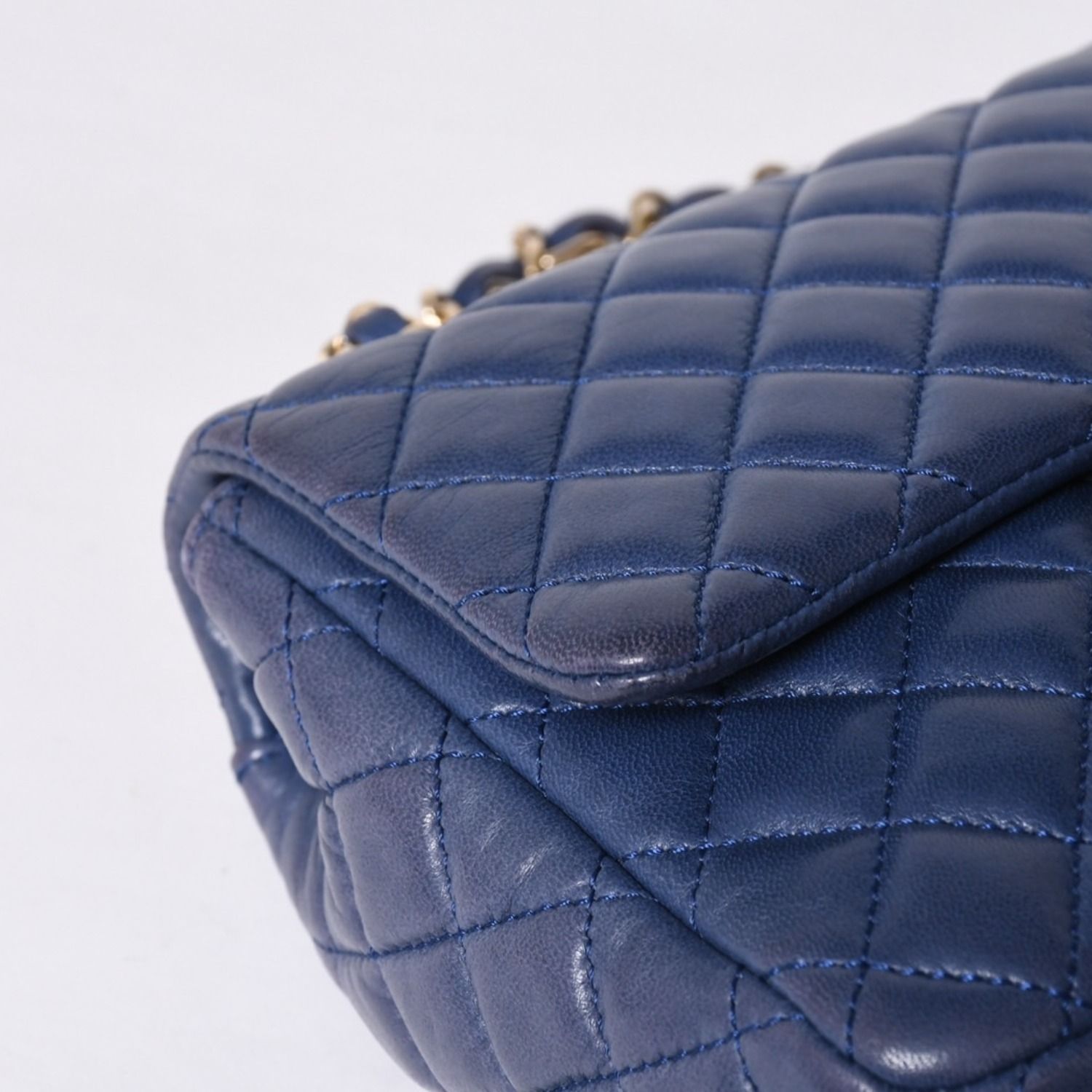 CHANEL シャネル チェーンショルダーバッグ マトラッセ25 バレンタイン