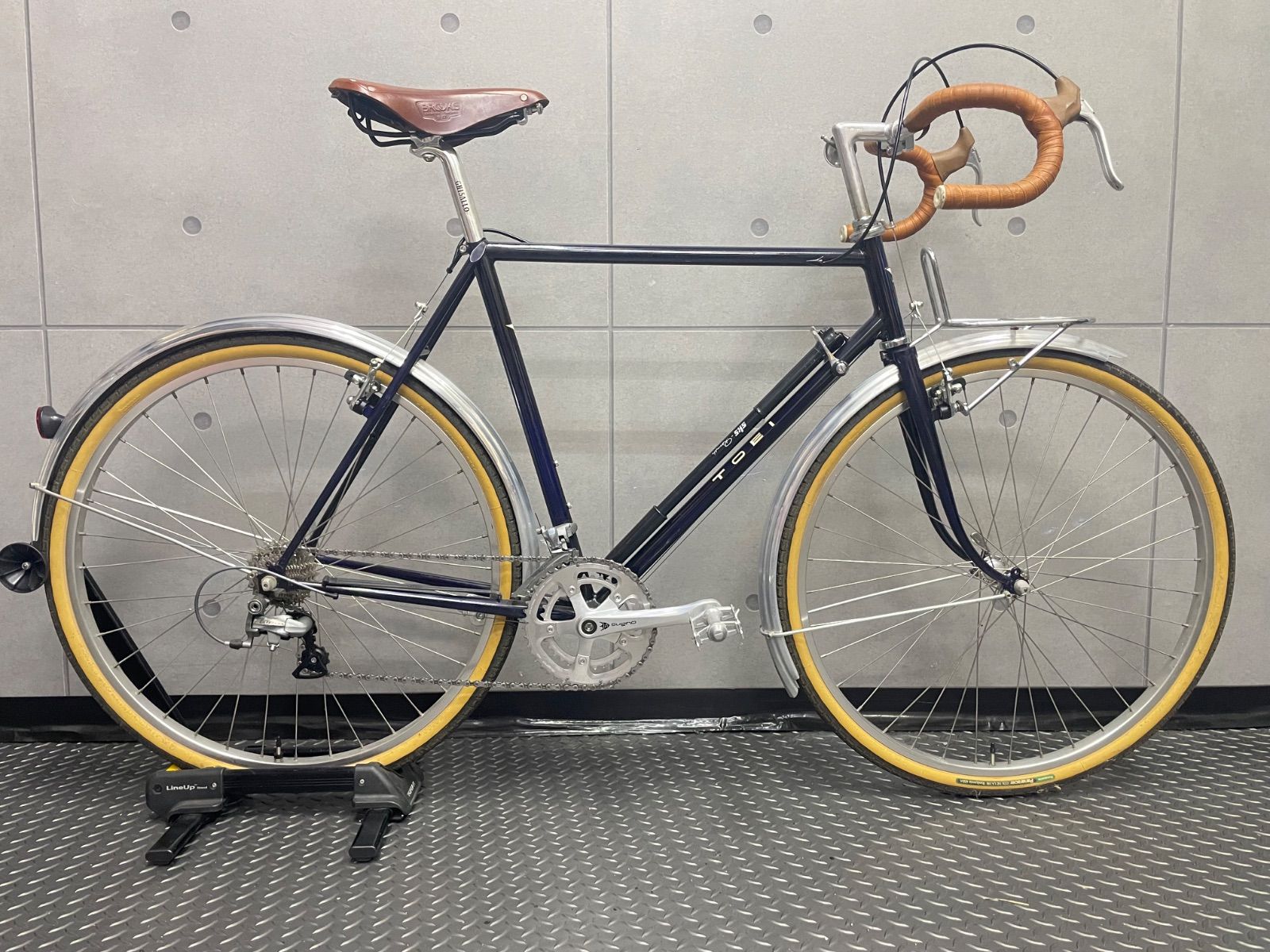 W0220 ■USED■TOEI トーエイ ツーリング車※推定 SHIMANO シマノコンポ 2×10s クロモリ ロードバイク 完成車