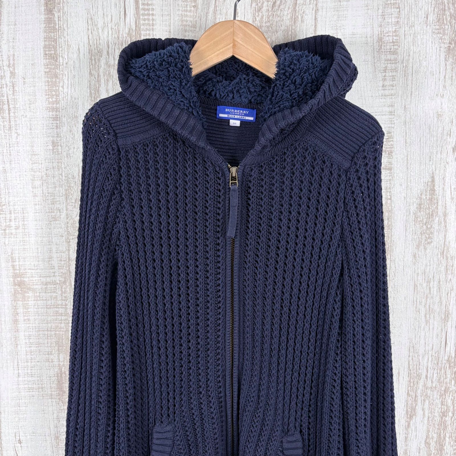 BURBERRY BLUE LABEL バーバリーブルーレーベル　パーカー　38 BURBERRY BLUE LABEL バーバリーブルーレーベル 金ボタン ボアフーディ