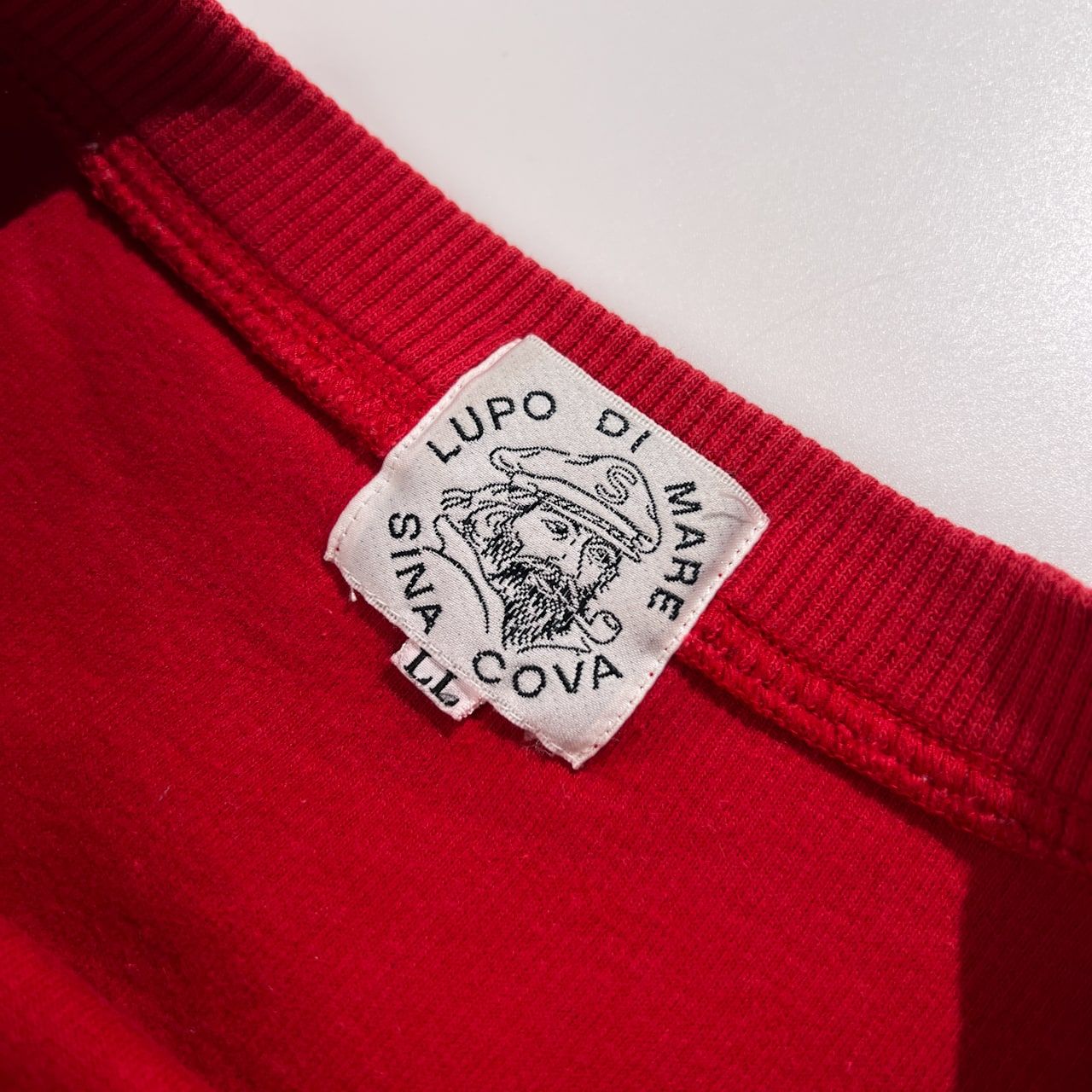 SINA COVA シナコバ 背中BIGデザイン入り ワッペン付き スウェット