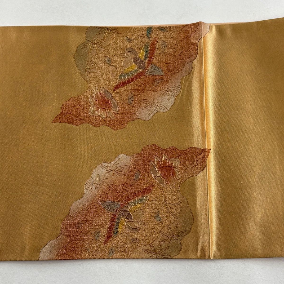 袋帯 秀品 花唐草 鳥 刺繍 金彩 金茶 お太鼓柄 正絹 【中古】 - メルカリ