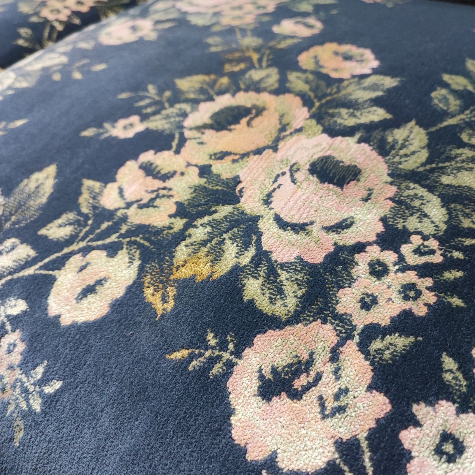 Mitsukoリンク 昭和レトロ 東洋ファニチア ヴィンテージ 花柄 シーチング 生地 昭和 レトロ フラワー 一面の花と蝶 un/no アンノ