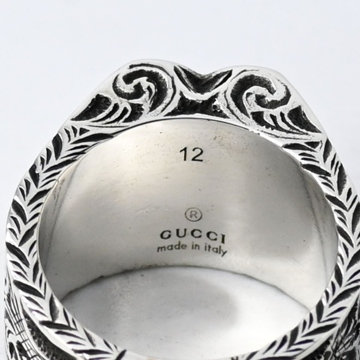 研磨済】 GUCCI リング 11号 ハートエングレービング アラベスク