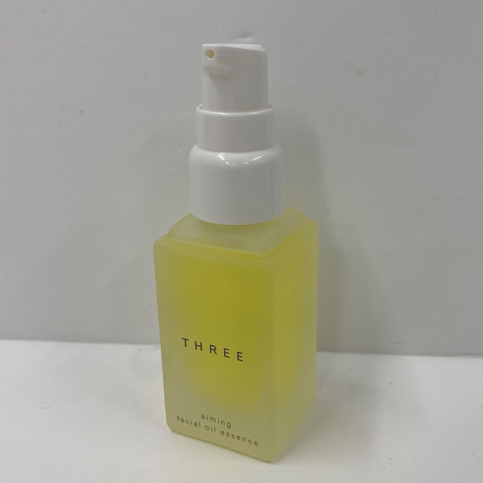 THREE スリー エミング フェイシャル オイルエッセンスR 30mL 【公式