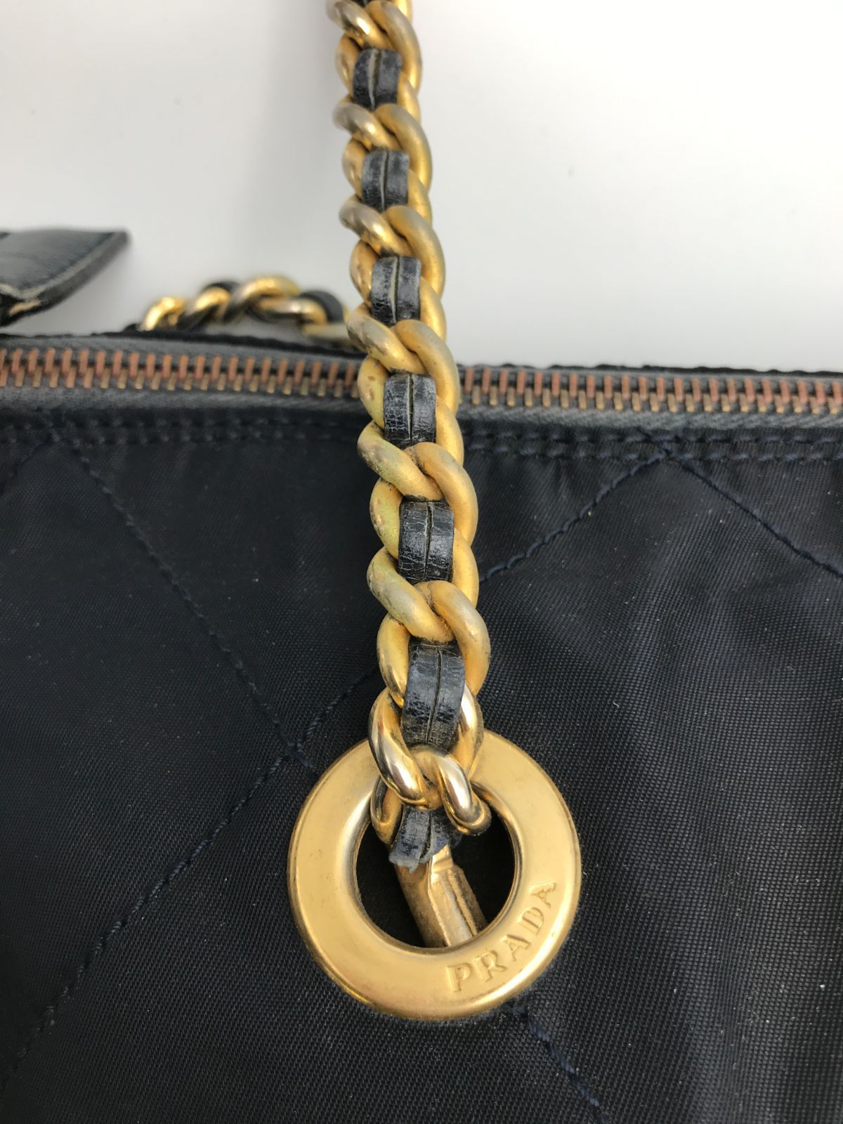 希少 PRADA プラダ チェーンショルダーバッグ キルティング テスート 