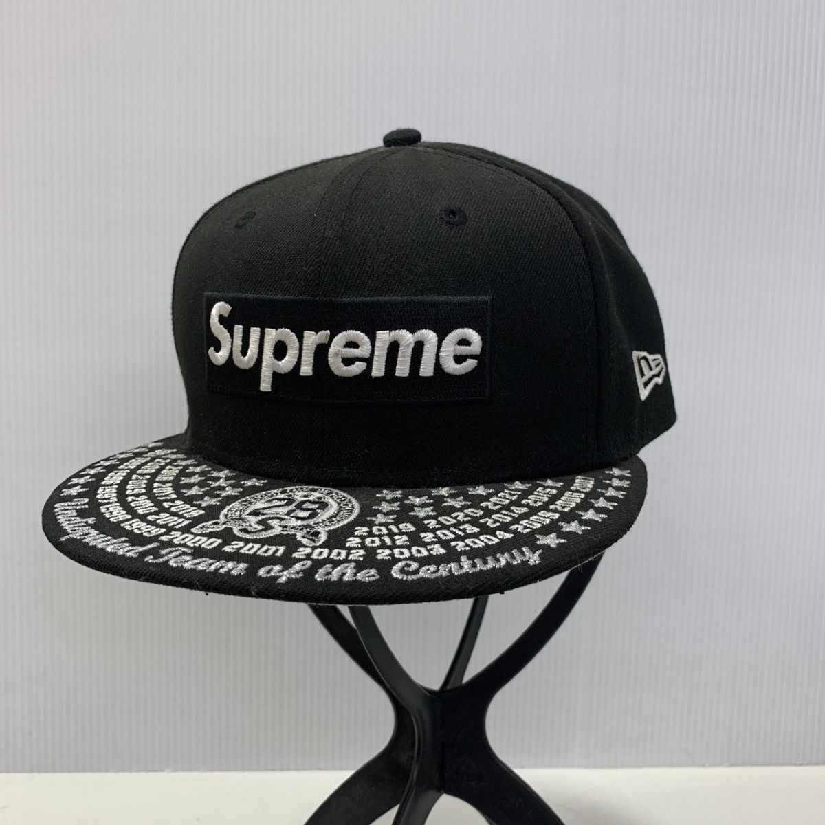 シュプリーム SUPREME Supreme Undisputed Box Logo New Era 