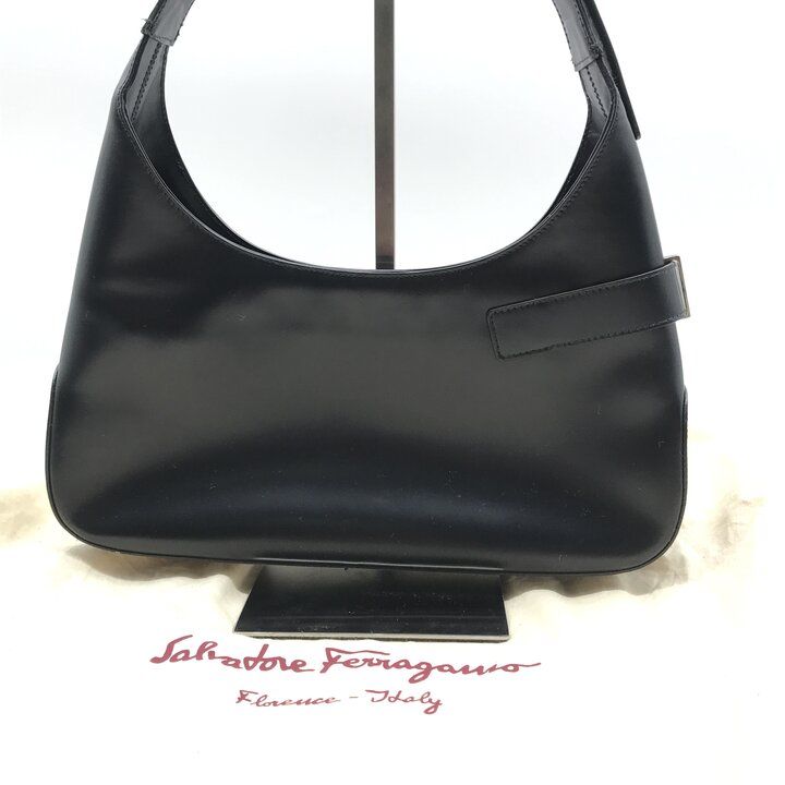良品 Ferragamo フェラガモ ガンチーニ レザー ショルダー バッグ