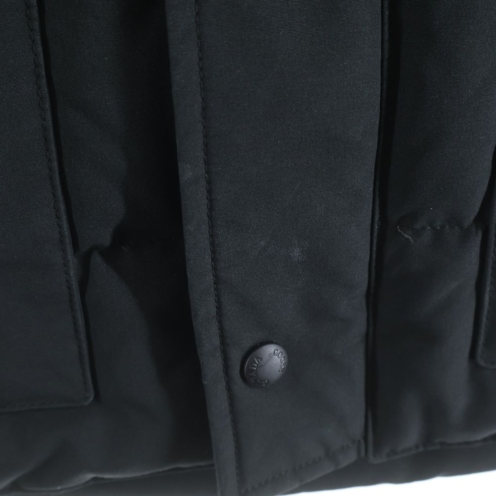 CANADA GOOSE (カナダグース) ロゴダウンベスト ブラック ナイロン M/M