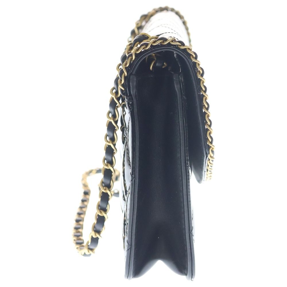 CHANEL シャネル マトラッセ パテント ハートチェーン ショルダーバッグ ブラック エナメル ゴールド金具 AP4900 CHANEL（シャネル） ショルダーバッグ ハートチェーン AP4900