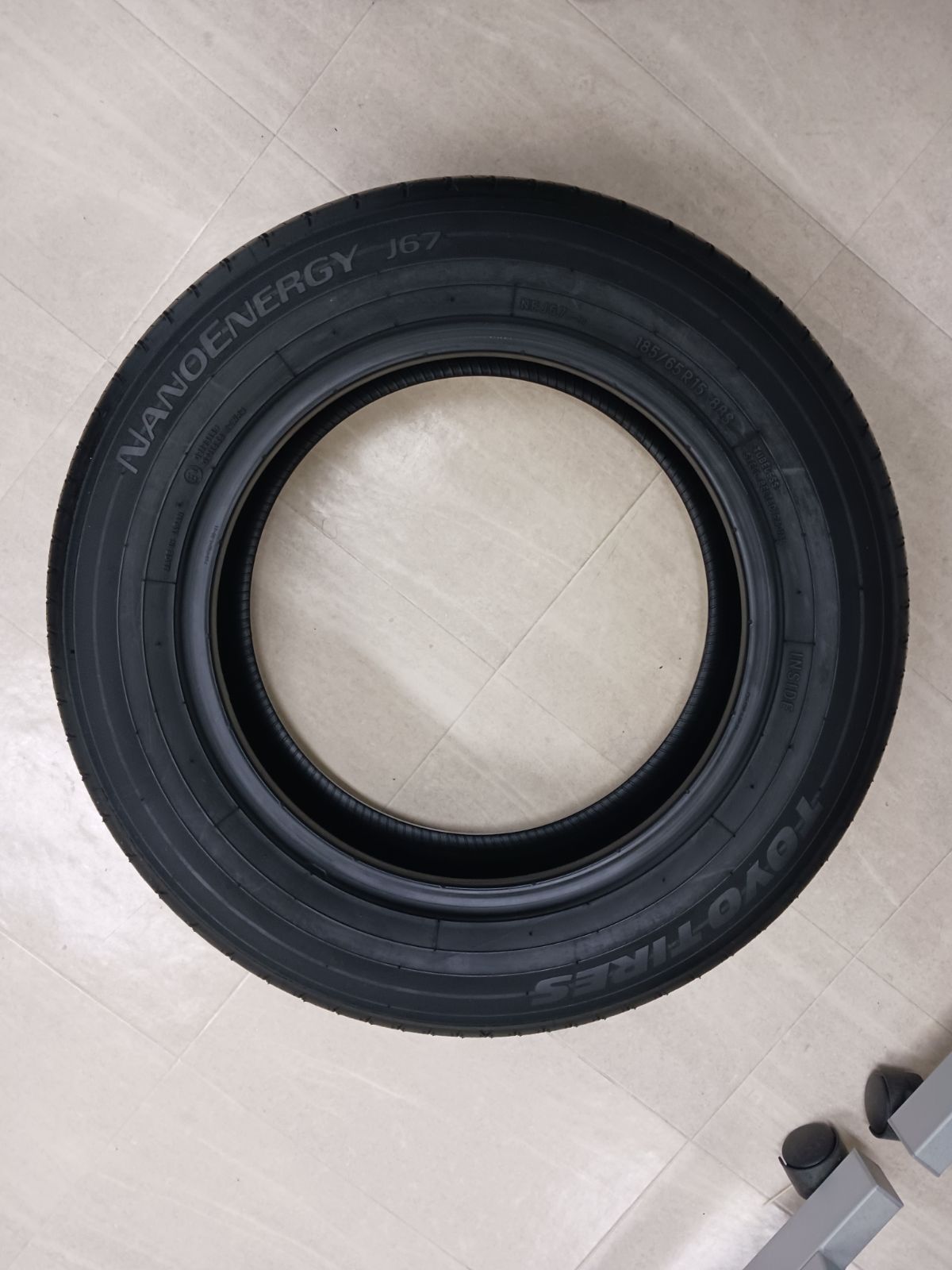 シエンタ純正タイヤ 【185/65R15】TOYO TIRES NANOENERGY J67 - メルカリ
