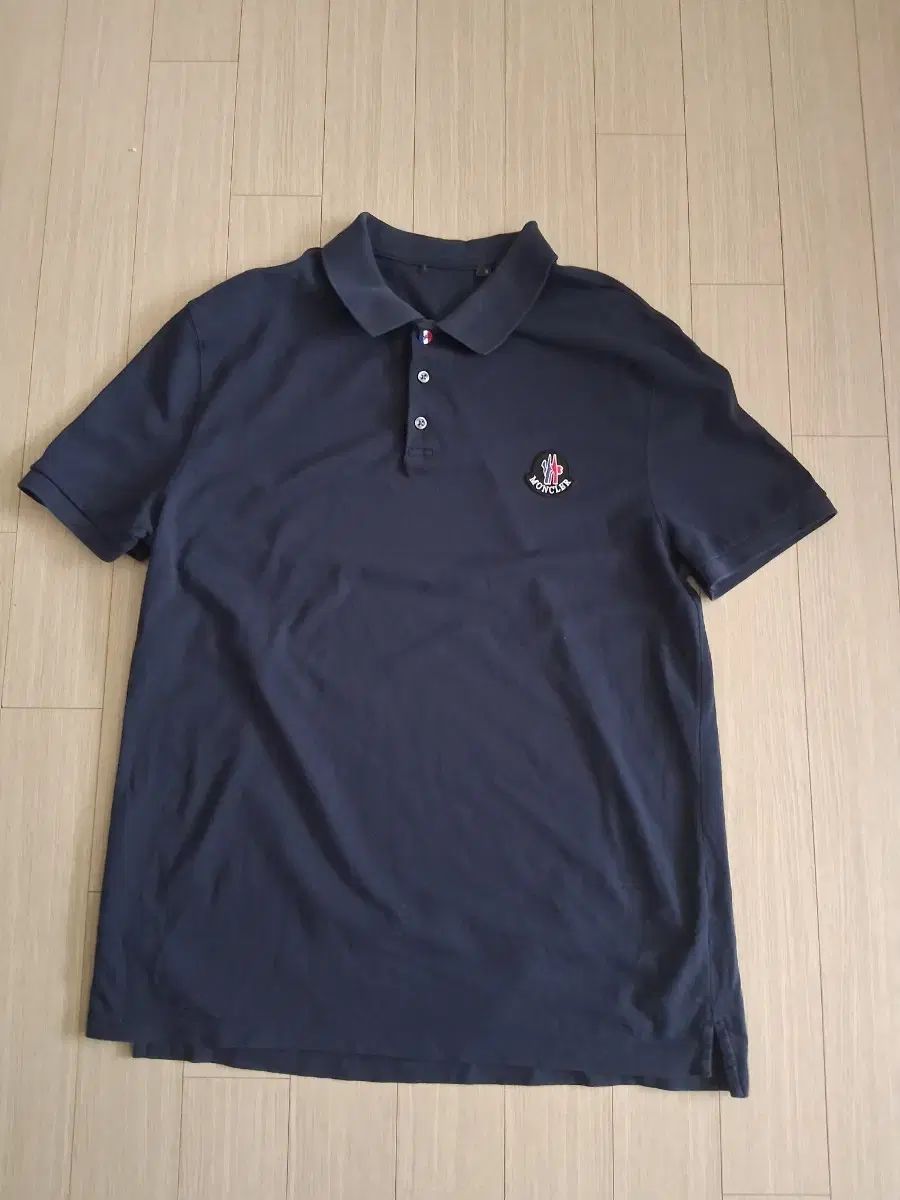 ル*ン様 MONCLER ネイビー ポロシャツ M モンクレール　Tシャツ　タイ 中古・古着通販】MONCLER (モンクレール) フリルカラーポロシャツ