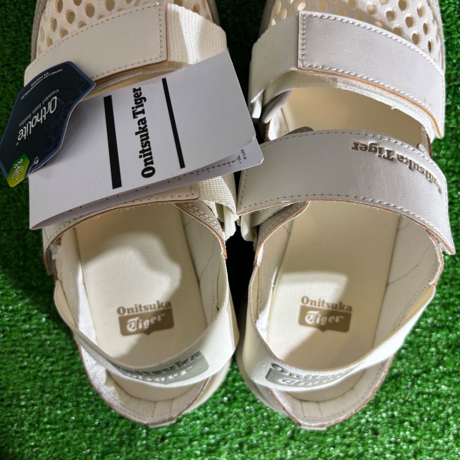 美品　Onitsuka Tiger スポーツサンダル ベージュ　ホワイト オニツカタイガー Onitsuka Tiger 靴 サンダル 新品 タグ付き ベージュ