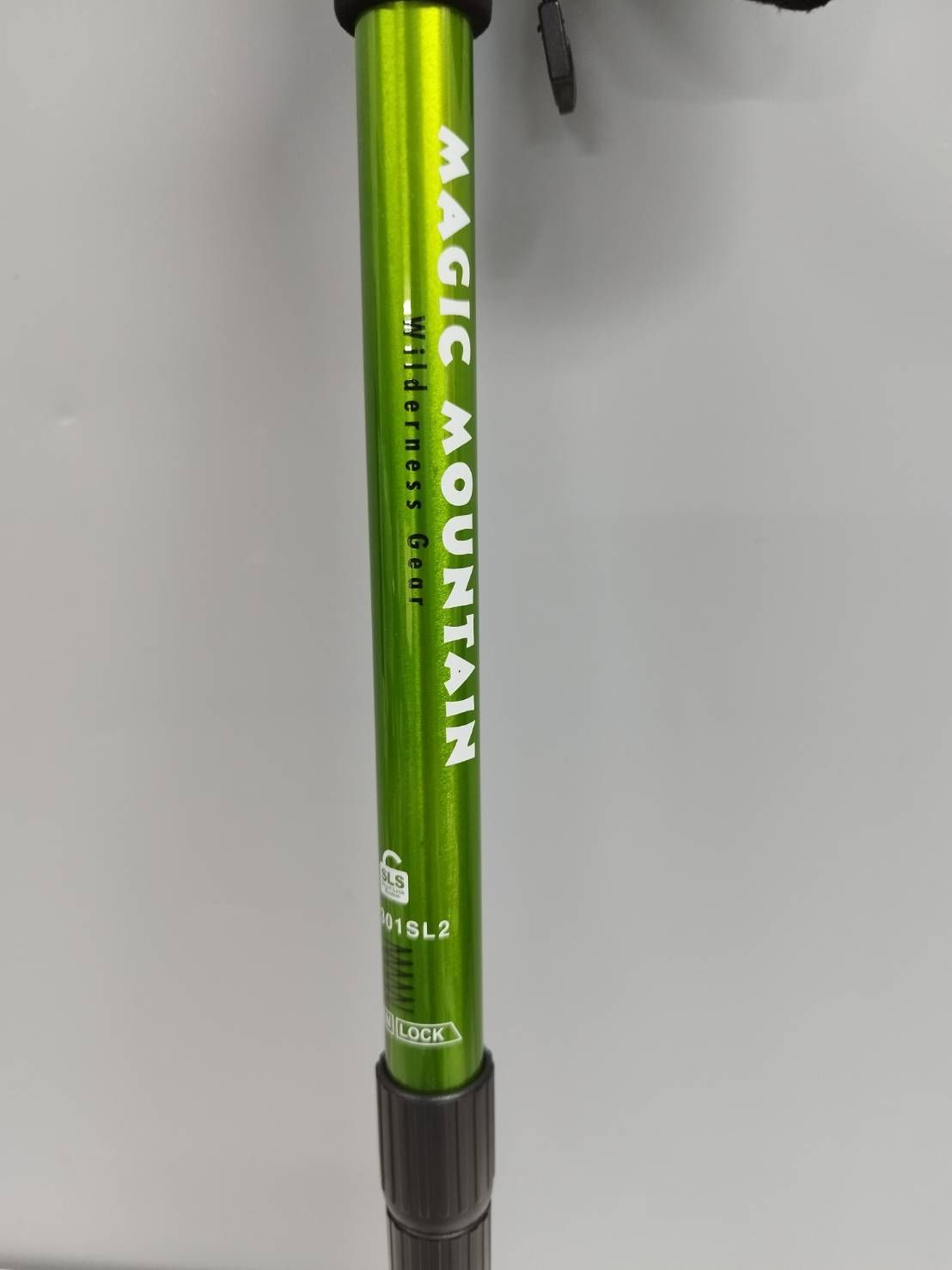 【美品】MAGIC MOUNTAIN Wilderness Gear/MP301SL2/トレッキングポール 美品】MAGIC MOUNTAIN Wilderness Gear/MP301SL2/トレッキングポール