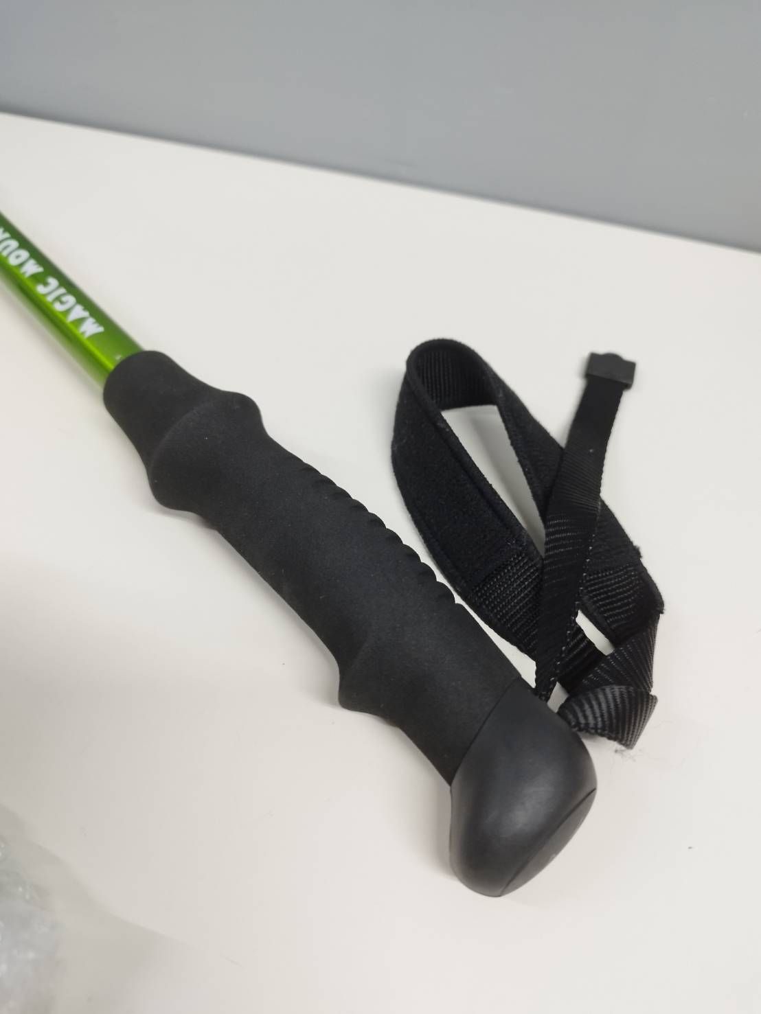 【美品】MAGIC MOUNTAIN Wilderness Gear/MP301SL2/トレッキングポール 美品】MAGIC MOUNTAIN Wilderness Gear/MP301SL2/トレッキングポール
