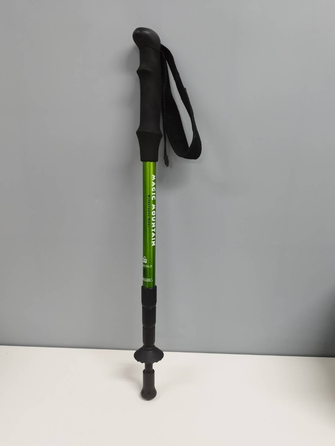【美品】MAGIC MOUNTAIN Wilderness Gear/MP301SL2/トレッキングポール 美品】MAGIC MOUNTAIN Wilderness Gear/MP301SL2/トレッキングポール