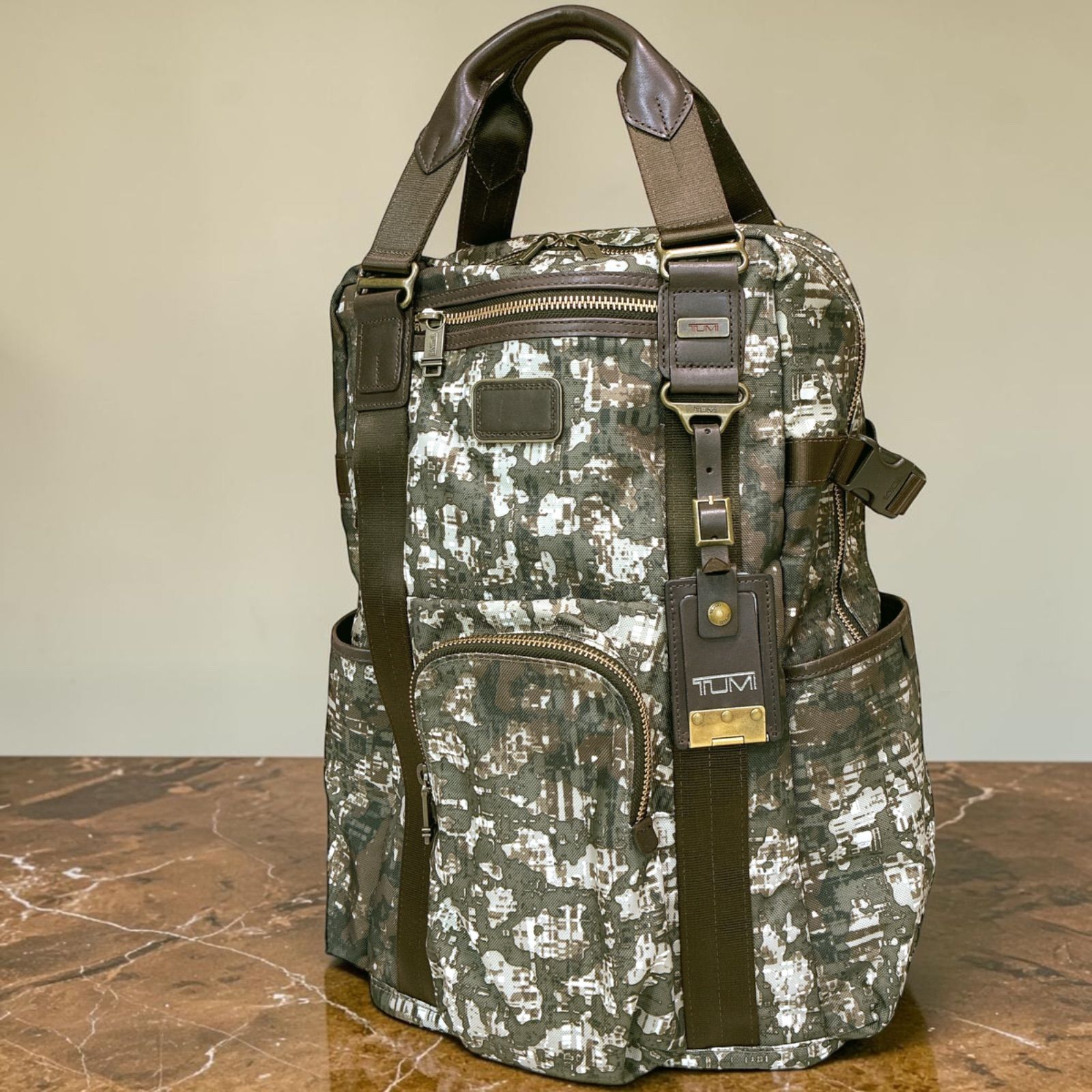 TUMI トゥミ カモフラ 迷彩 リュック ビジネス 仕事 アルファブラボー