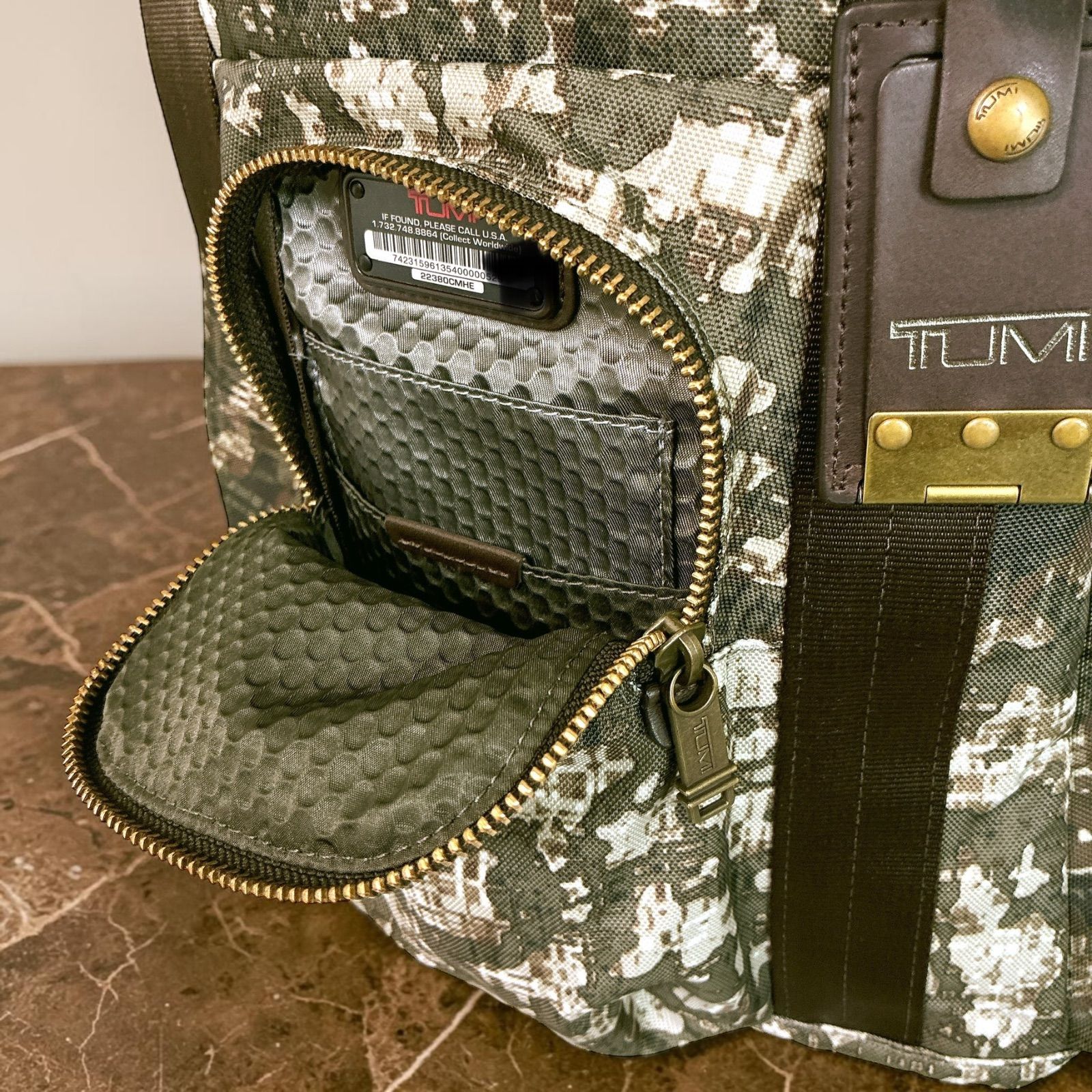 TUMI ビジネスバッグ 2WAY カモフラージュ 迷彩 楽天市場】tumi 迷彩の通販
