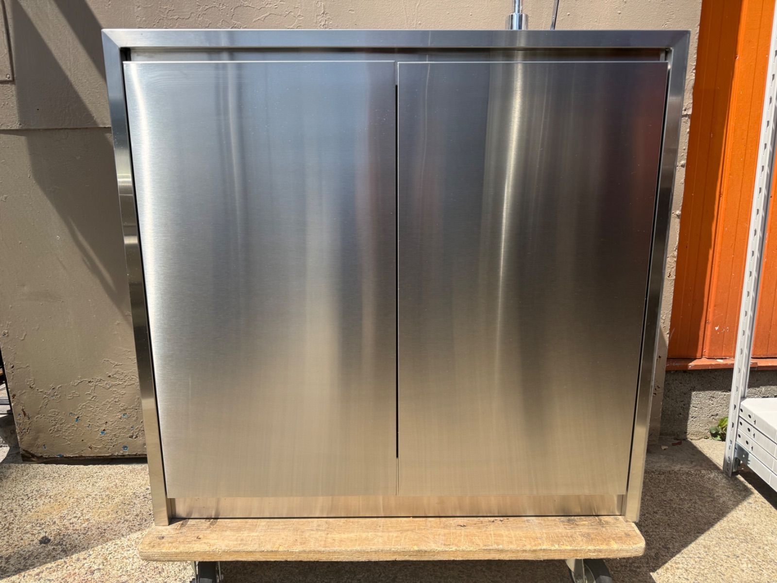 定価14万 バーノ900 右シンク開き扉 シンク 流し台 ミラタップ(旧 