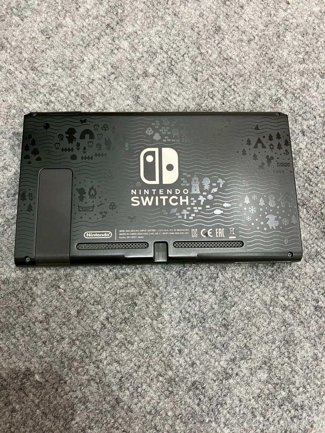 完品 美品 任天堂 スウィッチ Nintendo switch HAC-001(-01) あつまれ