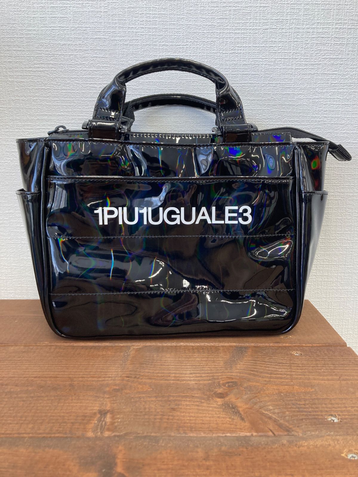 1piu1uguale3 ウノピゥウノウグァーレトレ エナメルカートバッグ 
