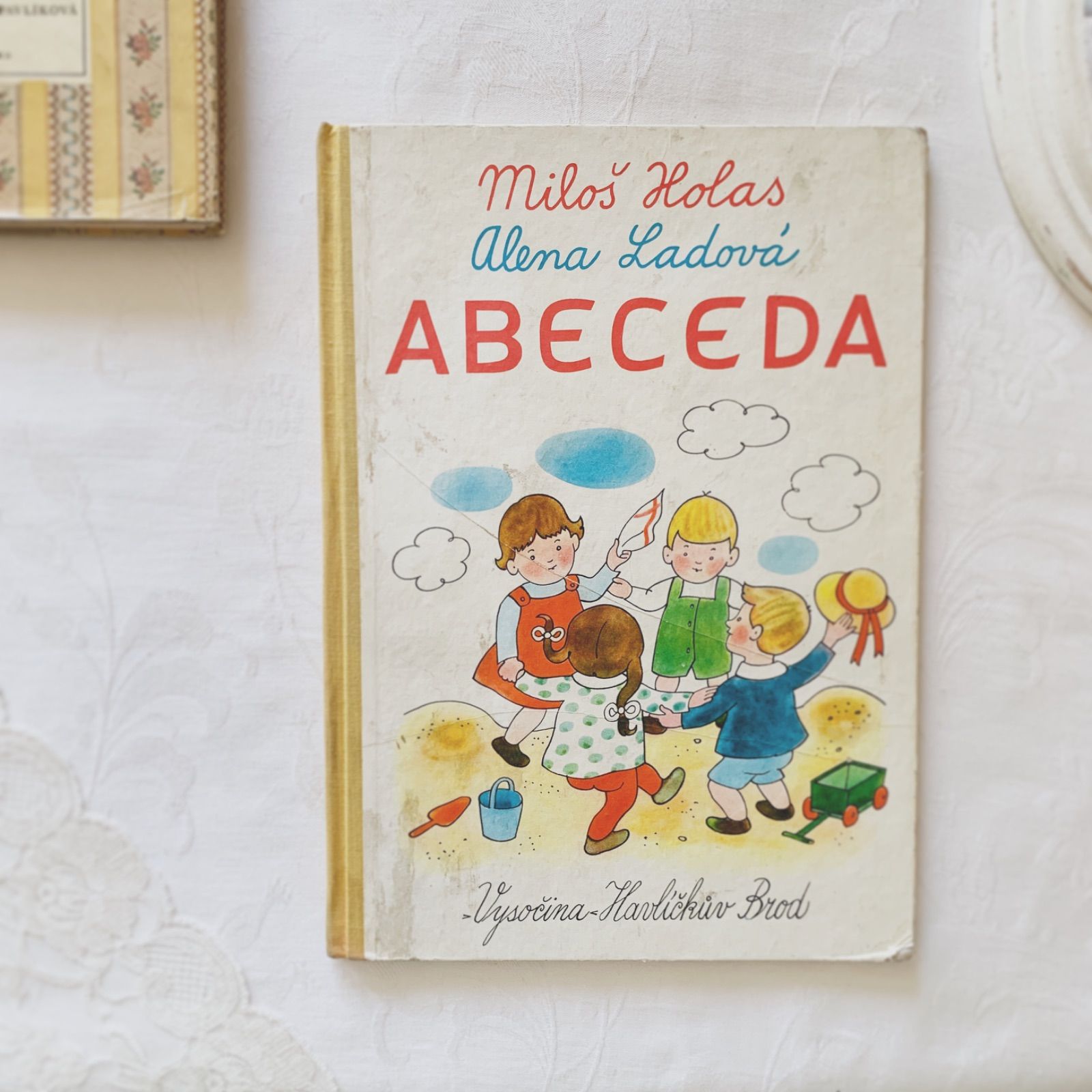 ꙳⋆ビンテージ児童書 ❀ 洋書 お人形たちとのお誕生日 ヴィンテージ 絵本 古書 ⋆ビンテージ児童書 洋書 お人形たちとのお誕生日 ヴィンテージ 絵本