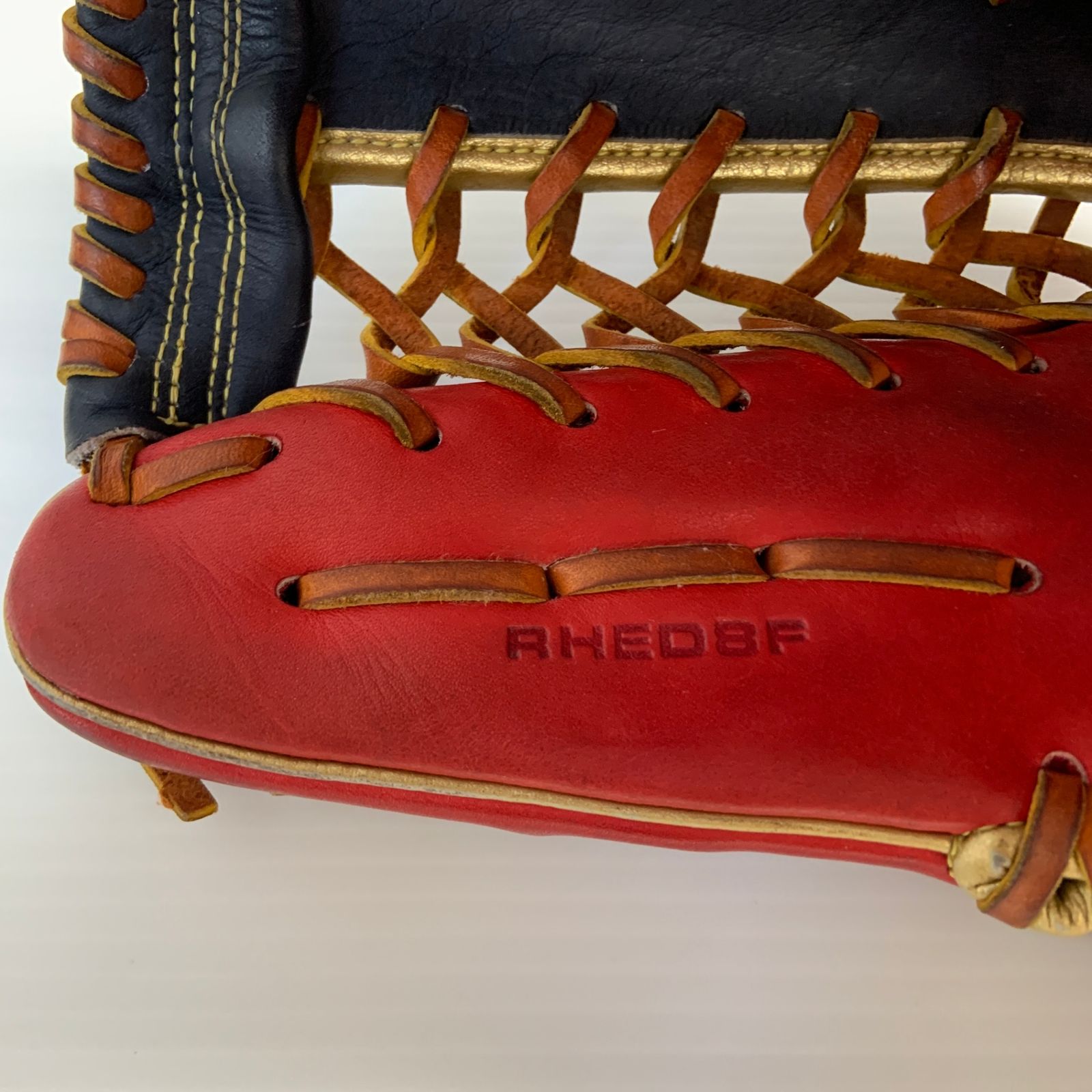 【良品】Wilson ワナビーヒーロー 一般軟式 左投 外野用 RHED8F ウィルソン Wilson ワナビーヒーロー 軟式 大人 一般 外野手用