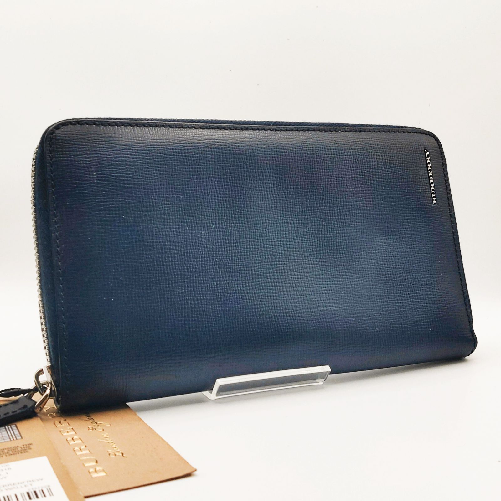 美品】バーバリー 長財布 ラウンドファスナー レザー 黒 ブラック 