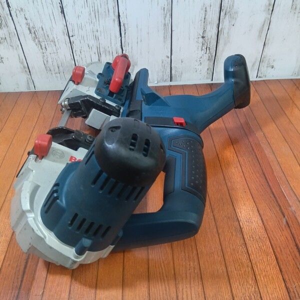 ボッシュ (BOSCH)  GCB18V-63 18V コードレスバンドソー【野田愛宕店】【店頭取引限定】【中古】管理番号：IT8HATLUKYR6 △ボッシュ(BOSCH) 18V コードレスバンドソー GCB18V-63 【中古