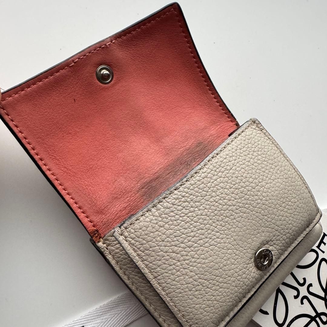 【限定価格】 385 LOEWE ロエベ 3つ折り財布 限定価格】 385 LOEWE ロエベ 3つ折り財布 - メルカリ