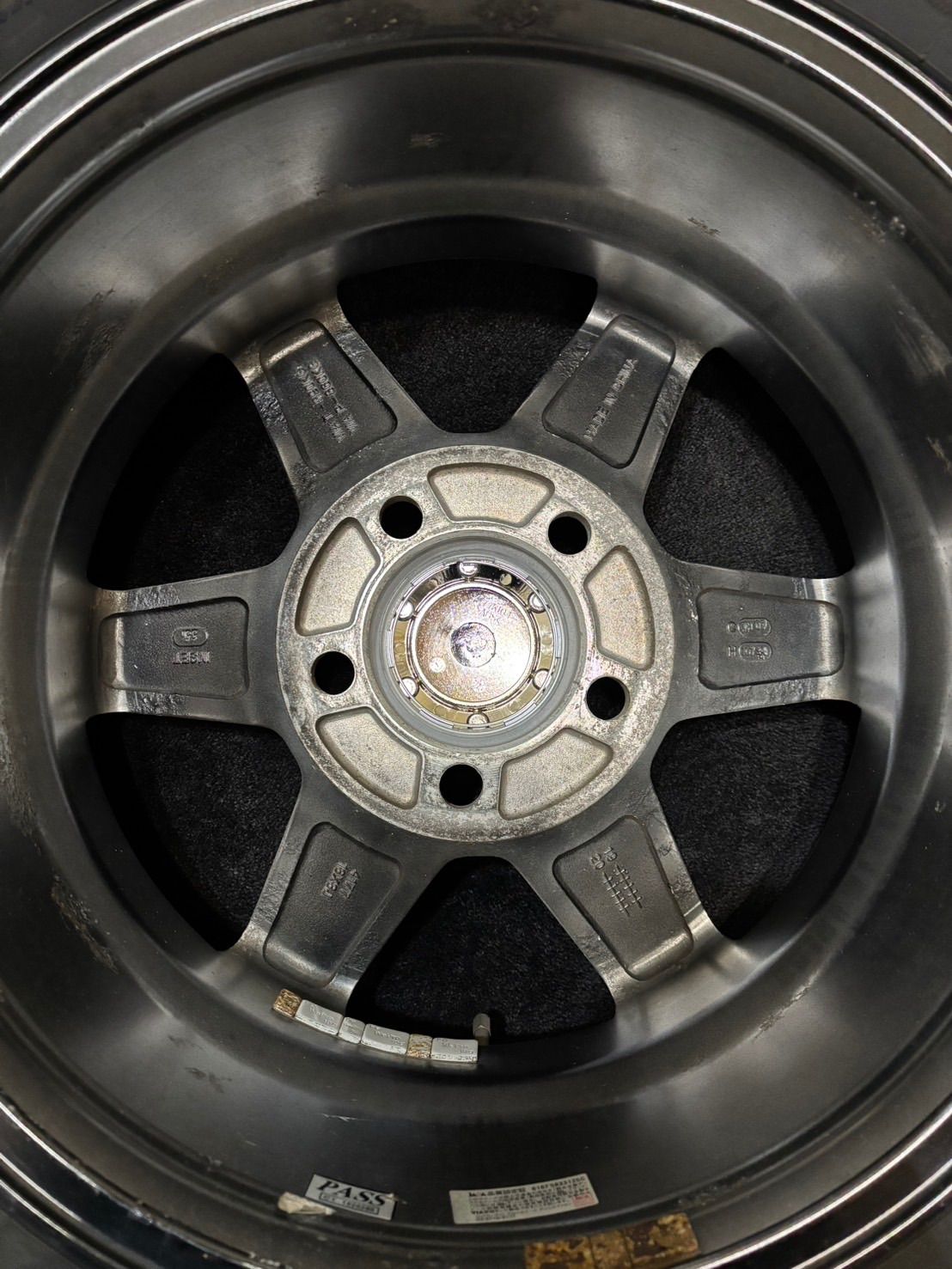 ☆285/60R18 YOKOHAMA/ice GUARD G075 21年製 URBAN SPORTS 18インチ 
