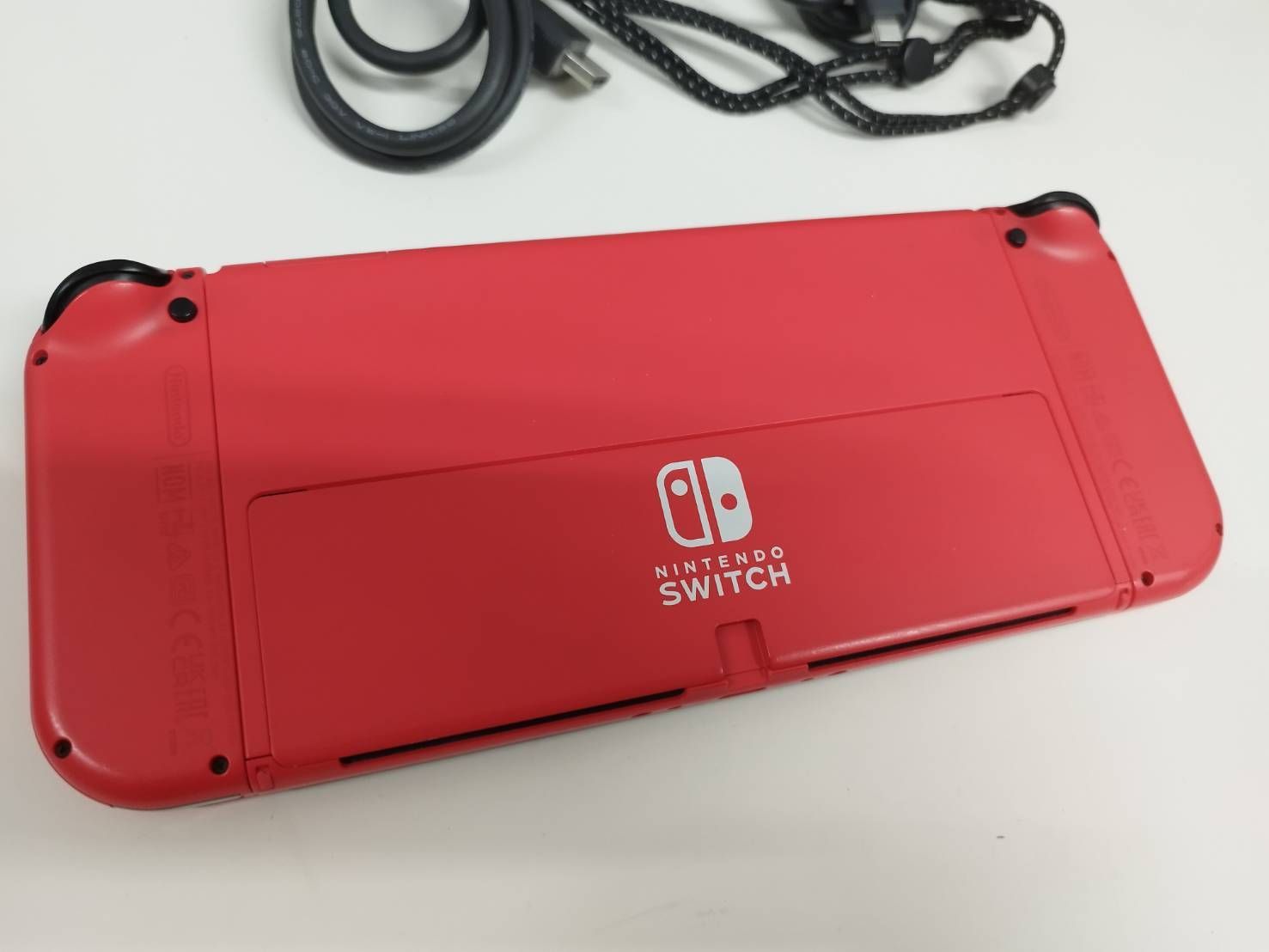 良品】Nintendo Switch 有機ELモデル HEG-001/2023年製/マリオレッド 良品】Nintendo Switch 有機ELモデル HEG-001/2023年製/マリオレッド