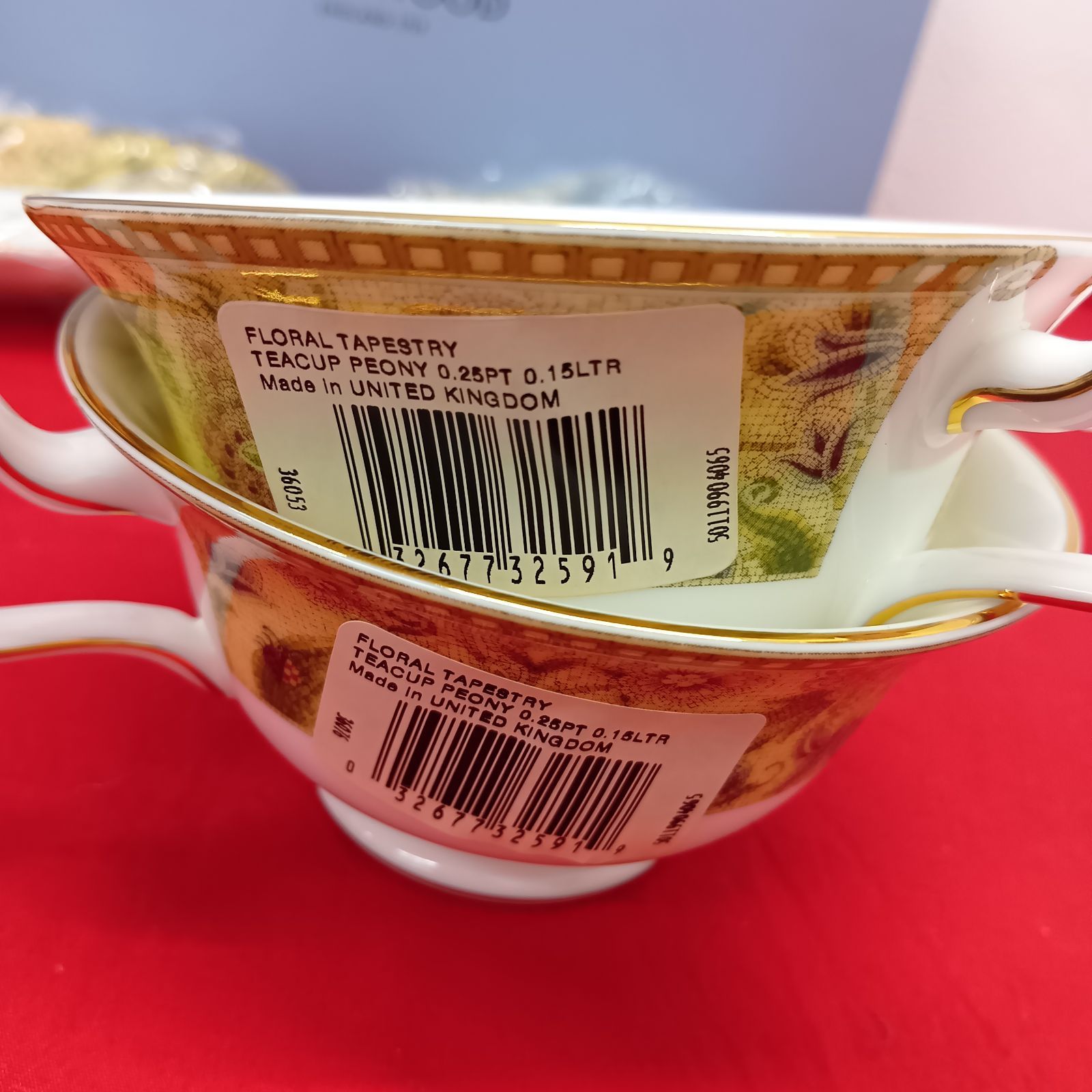 新品 WEDGWOOD フローラルタペストリー カップ＆ソーサー ペア