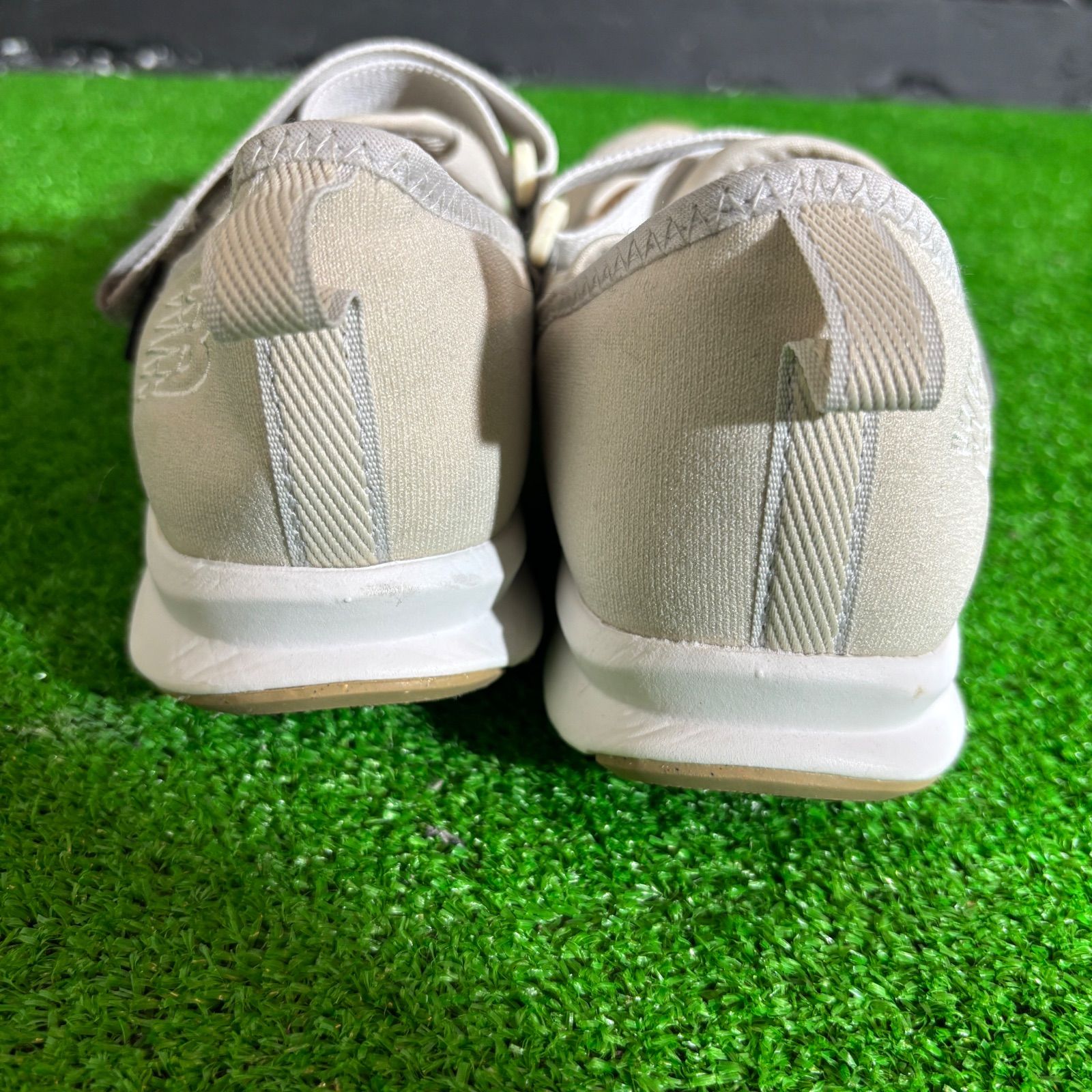 ニューバランス New Balance 靴 サンダル 夏 スニーカー ほぼ新品未 